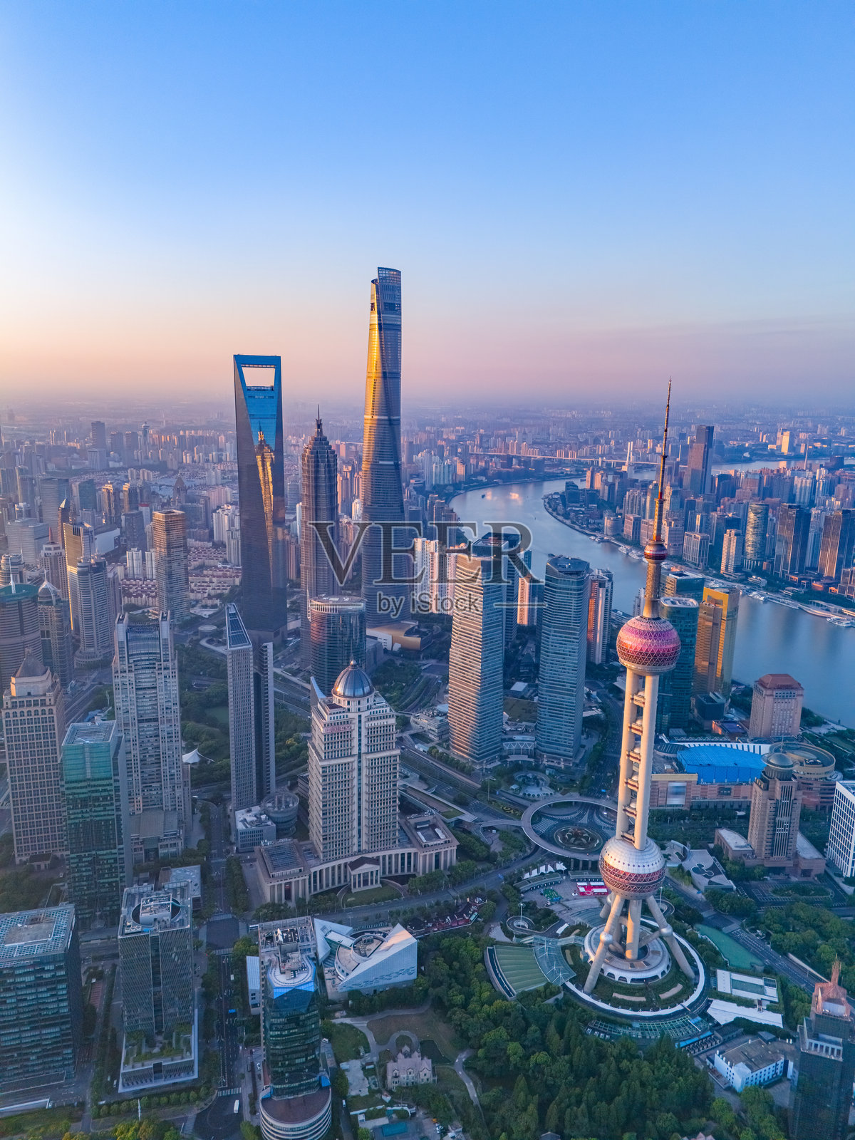 上海日出时的鸟瞰图照片摄影图片