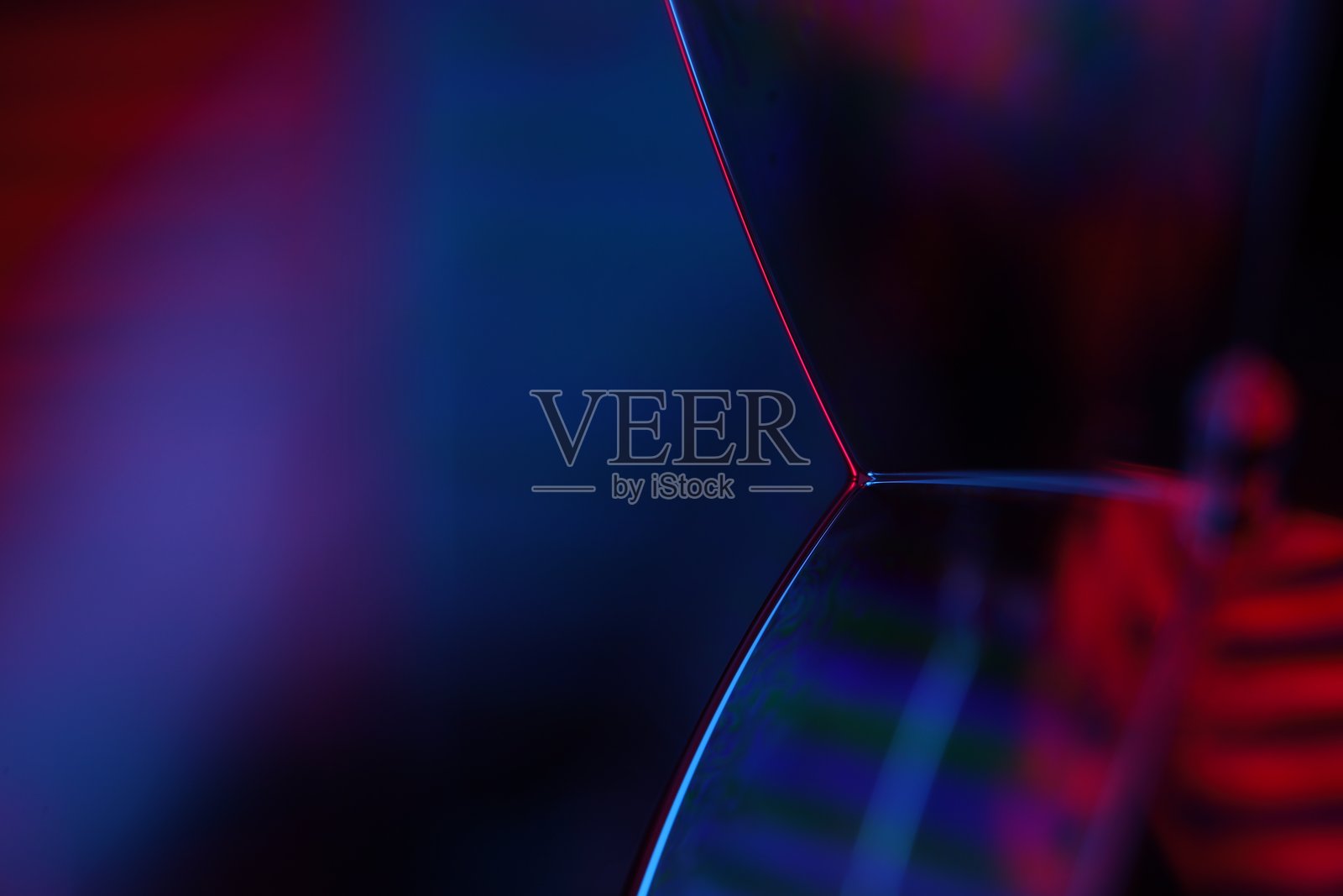 蓝色和红色流体艺术，流动的运动，极简背景照片摄影图片