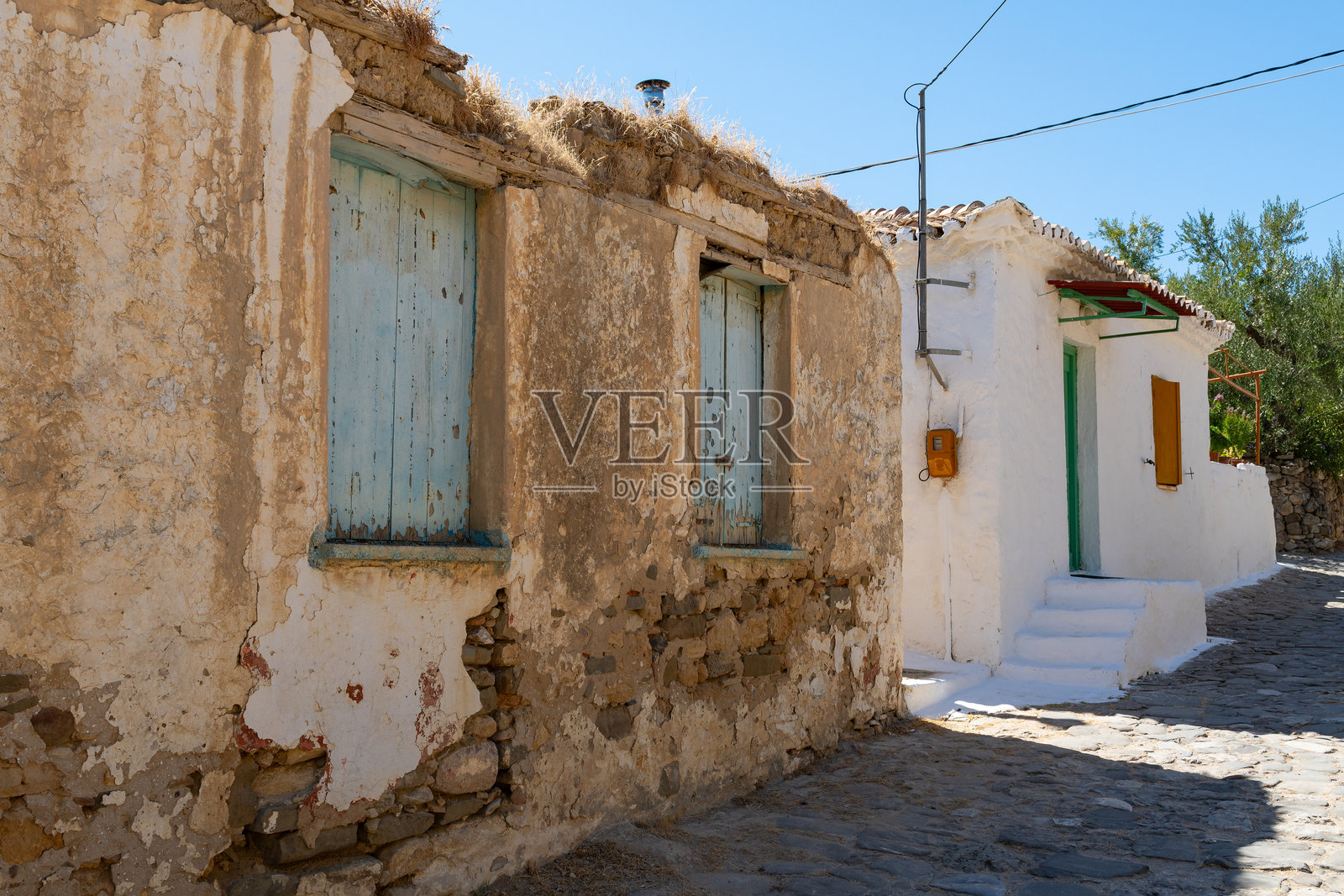 希腊伯罗奔尼撒半岛科罗尼城堡内的老房子照片摄影图片