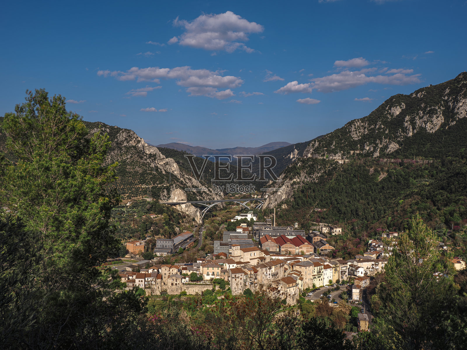 帕皮尼奥和马尔莫雷桥照片摄影图片