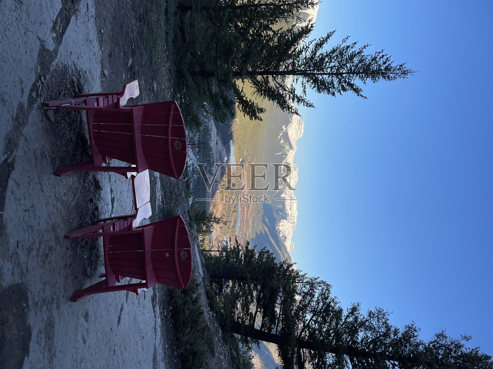 从高处俯瞰班夫照片摄影图片