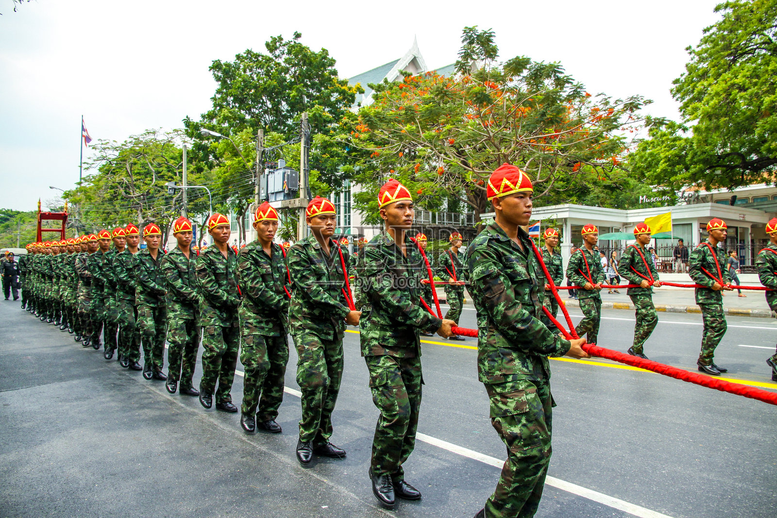 为比查拉塔娜·拉查苏达公主的皇家火葬仪式进行彩排照片摄影图片