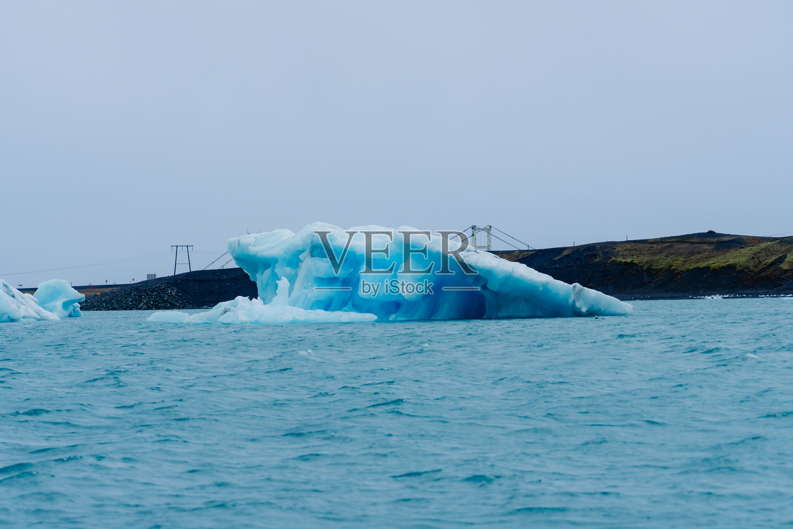 冰岛美丽的杰古沙龙湖。照片摄影图片
