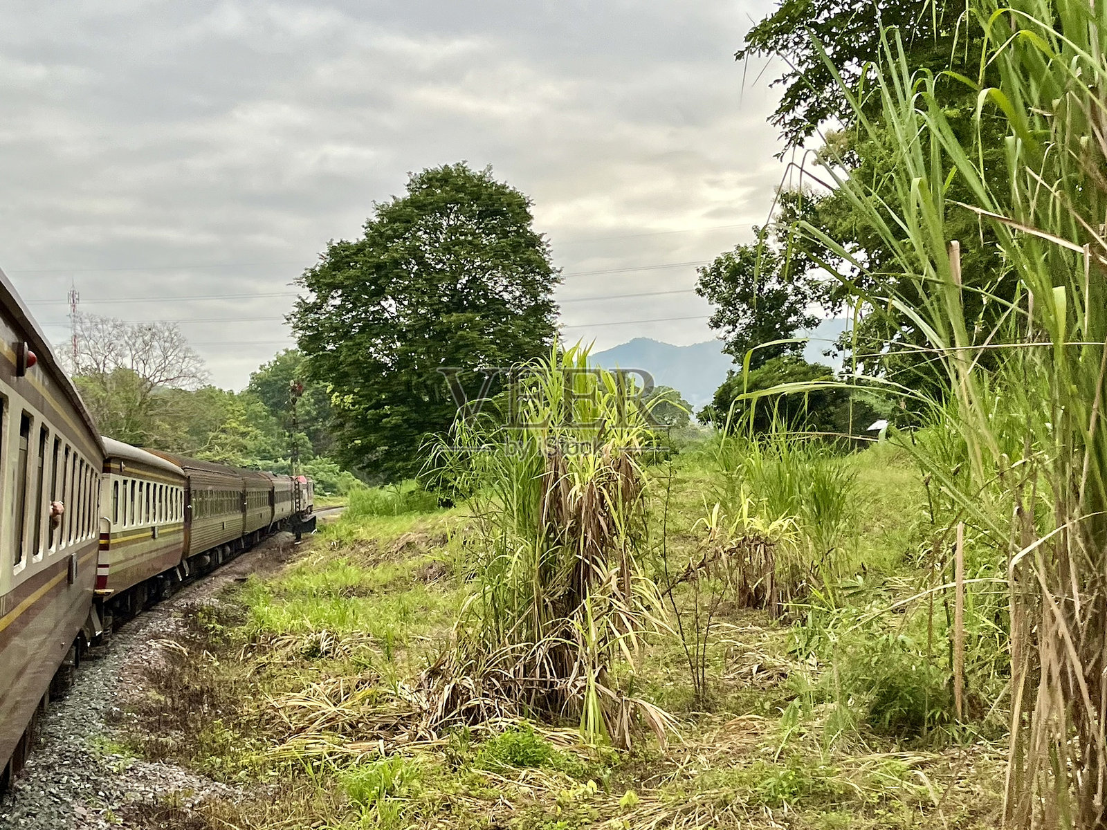 泰国 - 乘火车前往清迈的旅行照片摄影图片