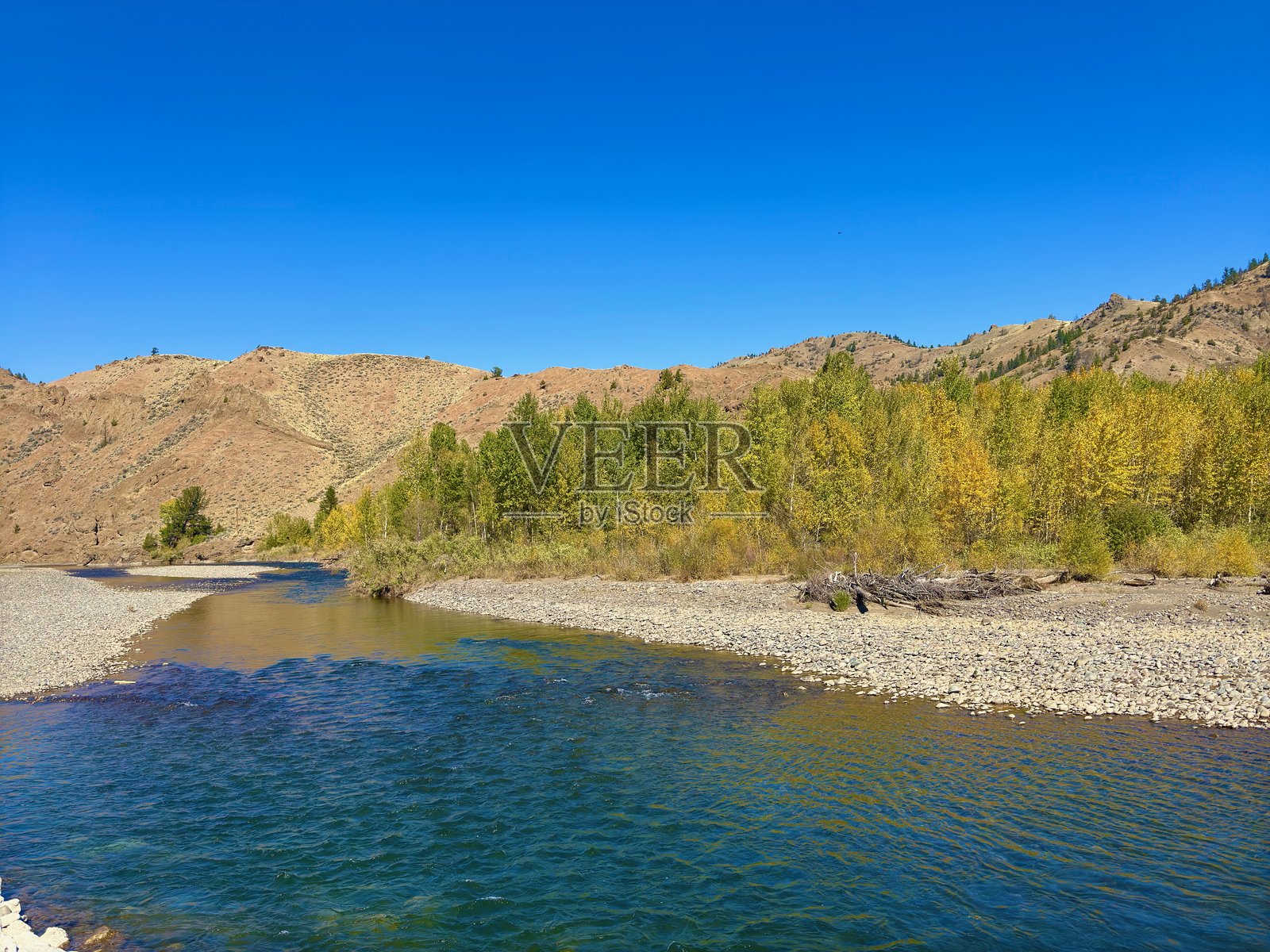 阿布萨罗卡火山场照片摄影图片