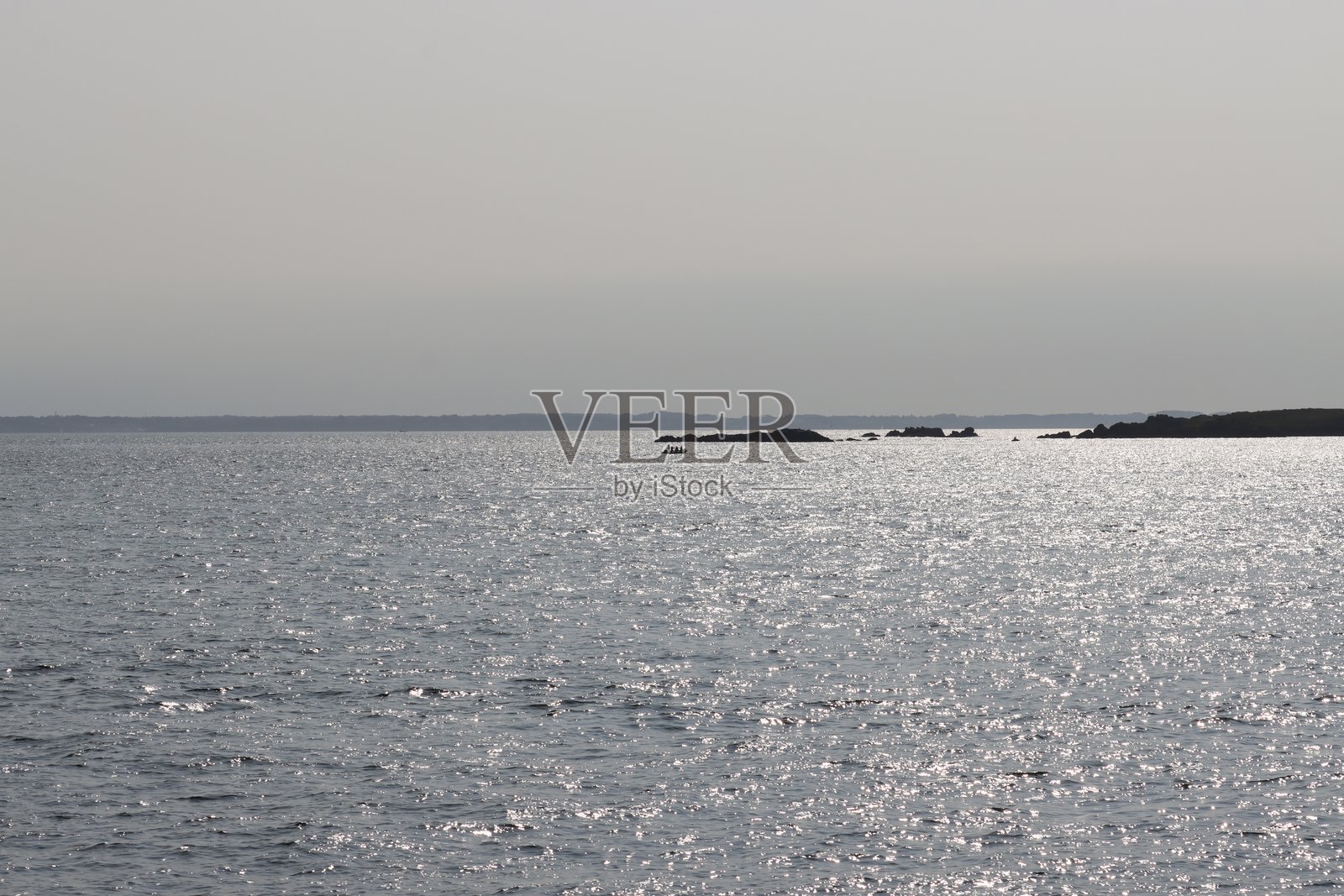 大西洋上的日出照片摄影图片