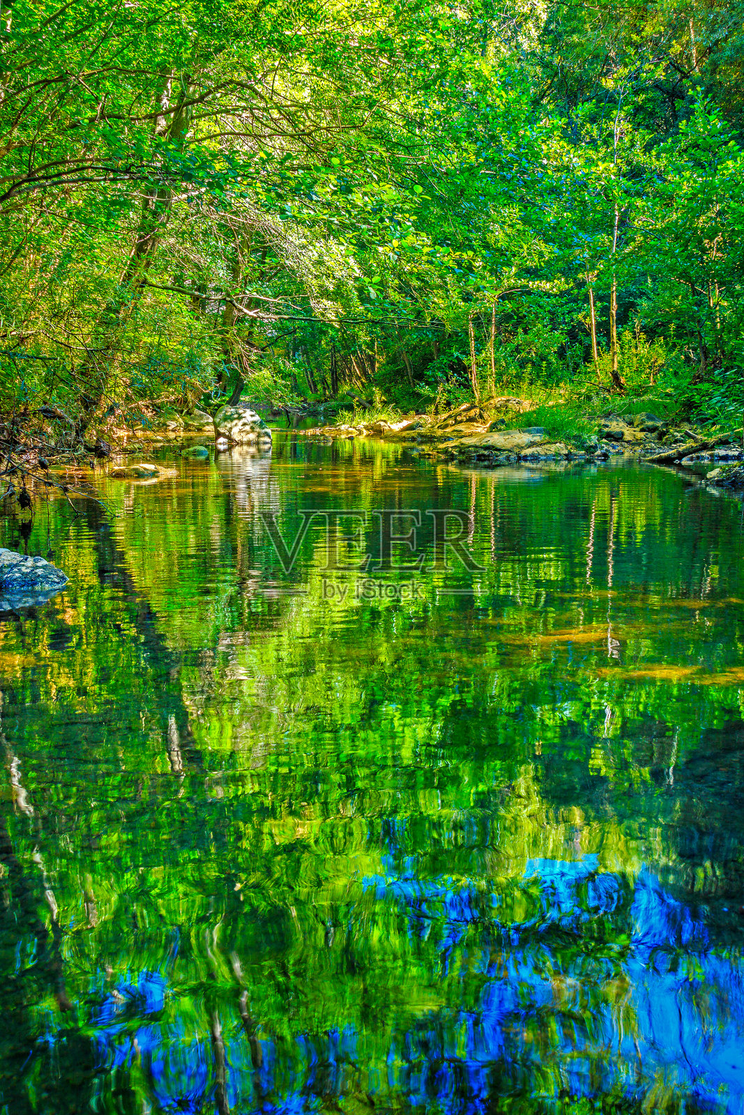 法国奥尔比厄河照片摄影图片