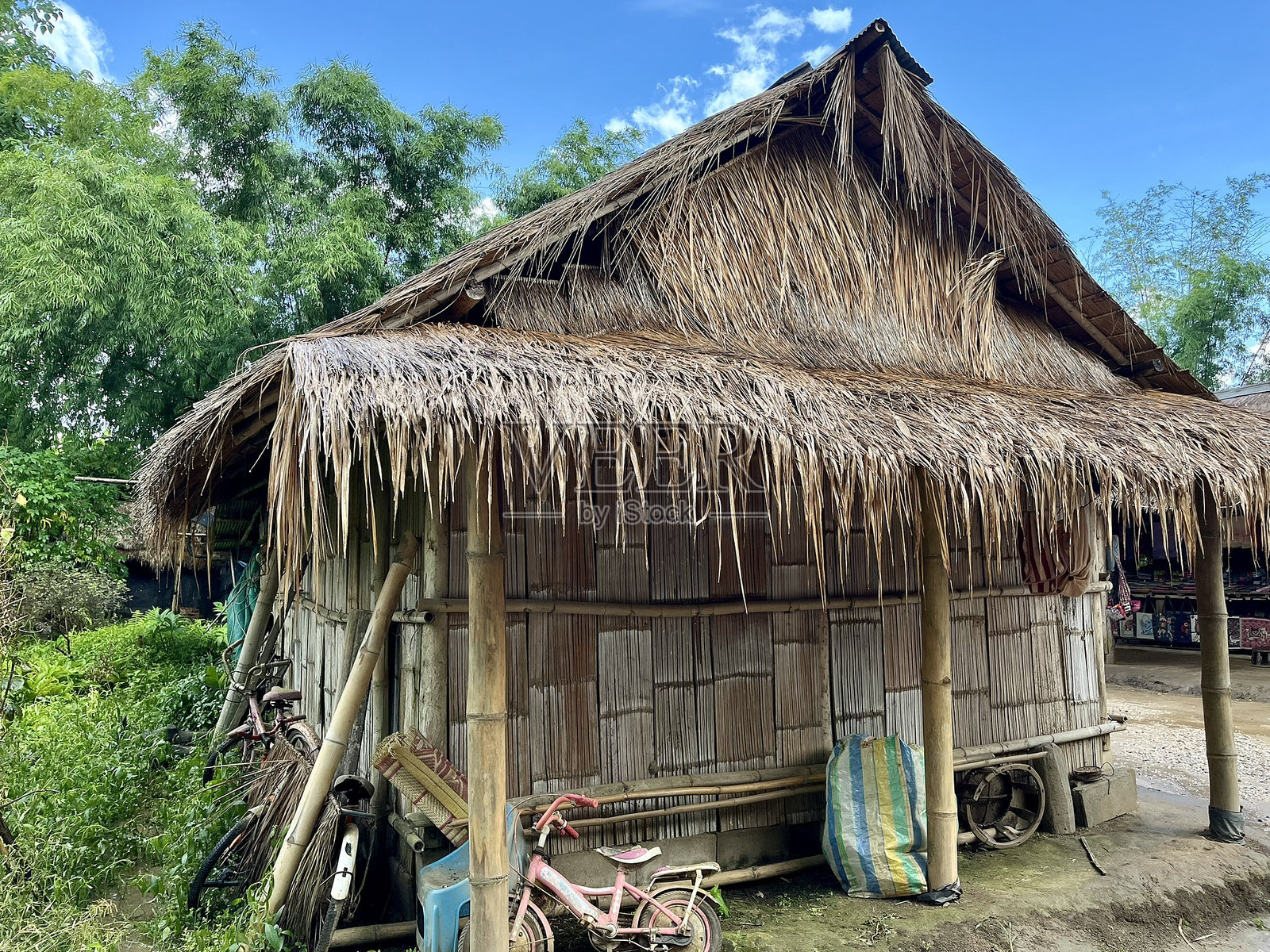 泰国 - 清迈 - 长颈族村庄照片摄影图片