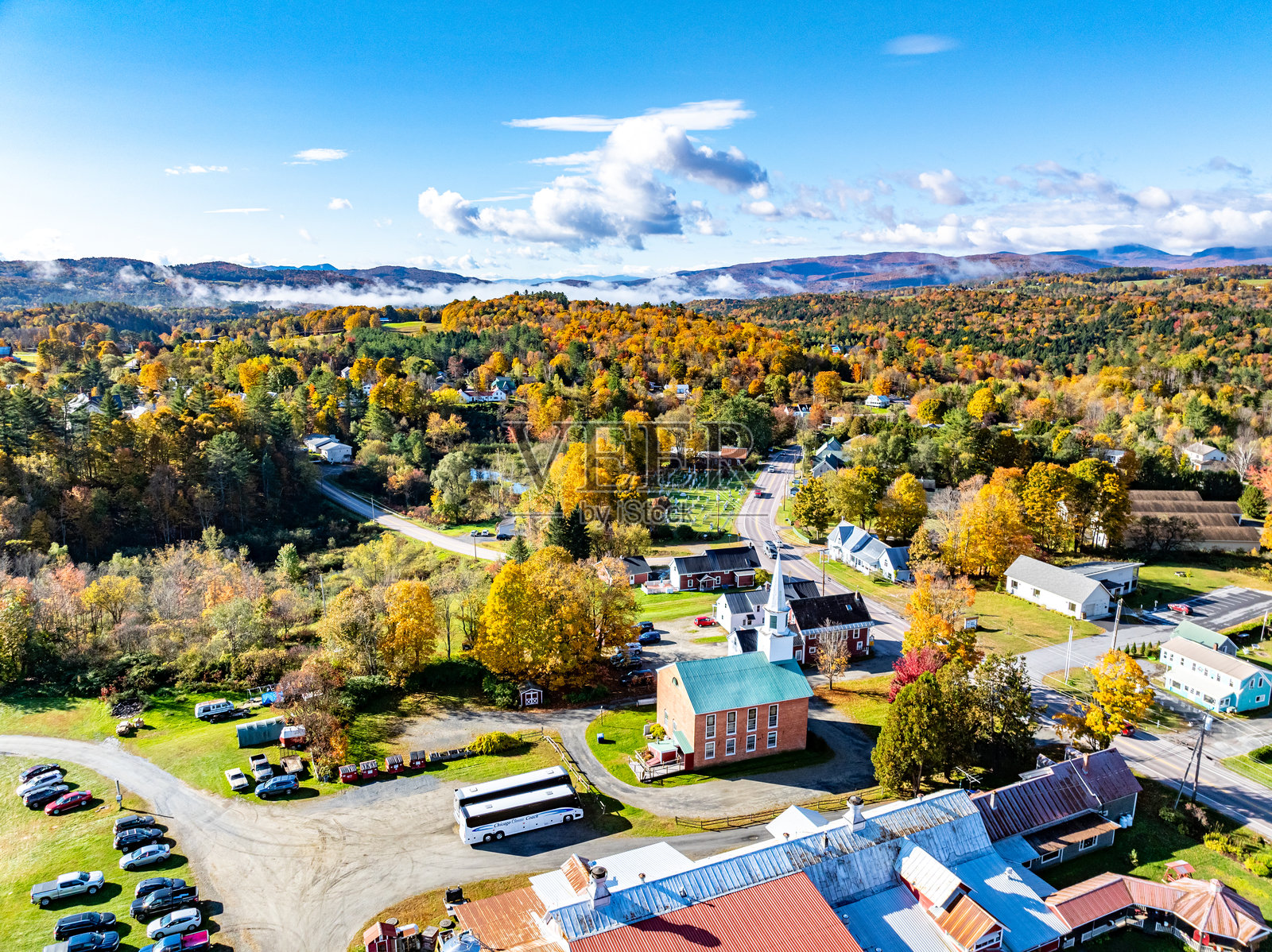 美国佛蒙特州斯托的沃特伯里中心VT-100公路景观照片摄影图片
