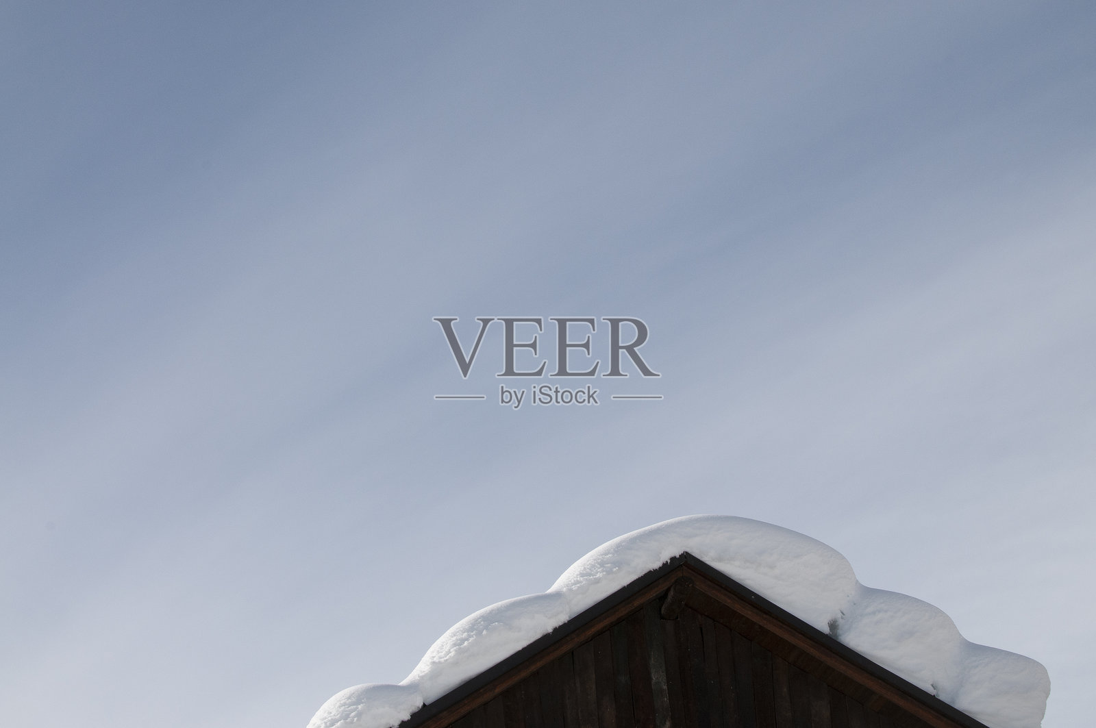 屋顶覆盖着雪照片摄影图片