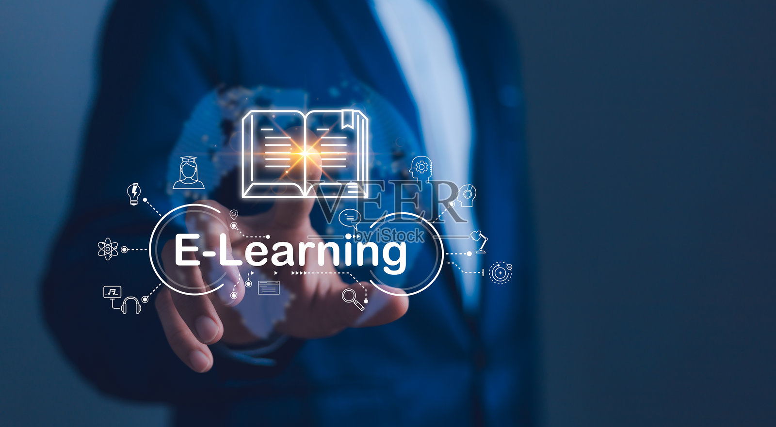 教育和电子学习技术的概念：人工智能和机器学习增强个性化学习。在线教育、互联网学习、平台的技术课程和商业培训。照片摄影图片