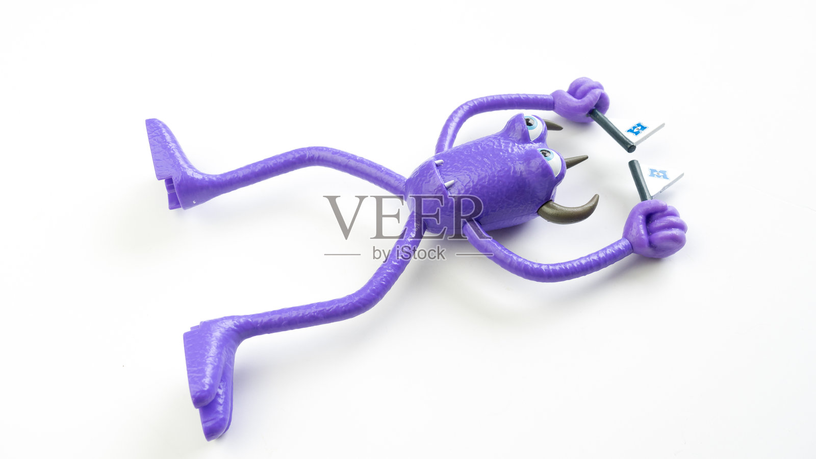 来自《怪兽大学》的高瘦紫色怪兽照片摄影图片