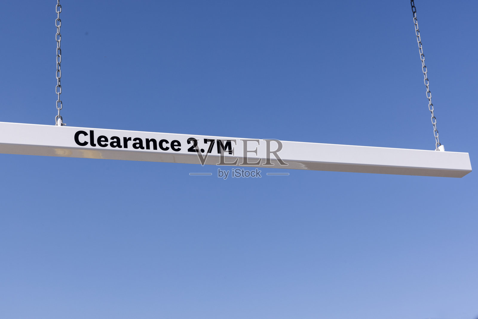 净高2.7米标志。照片摄影图片