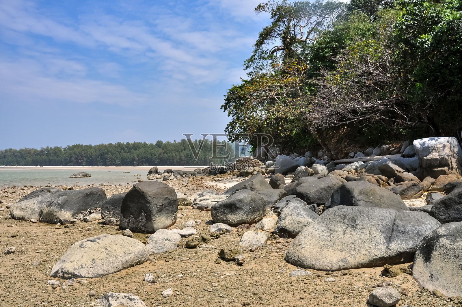 普吉岛的海岸线照片摄影图片