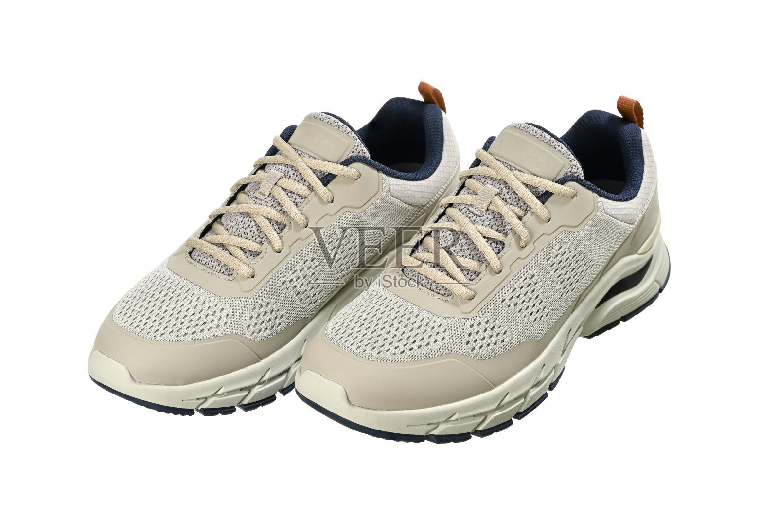 白色背景上的运动鞋照片摄影图片