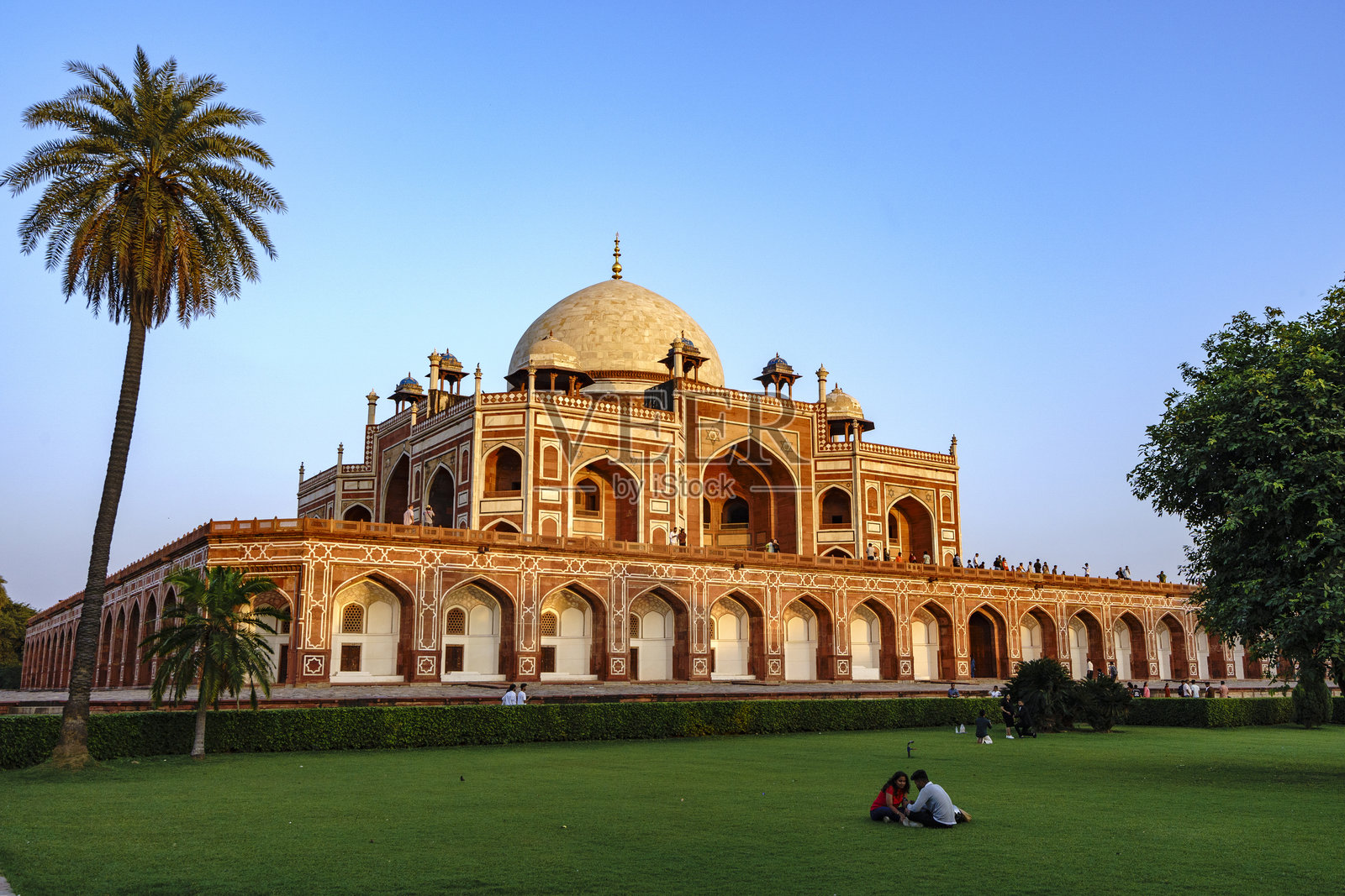 印度。新德里。莫卧儿皇帝胡马雍的陵墓照片摄影图片