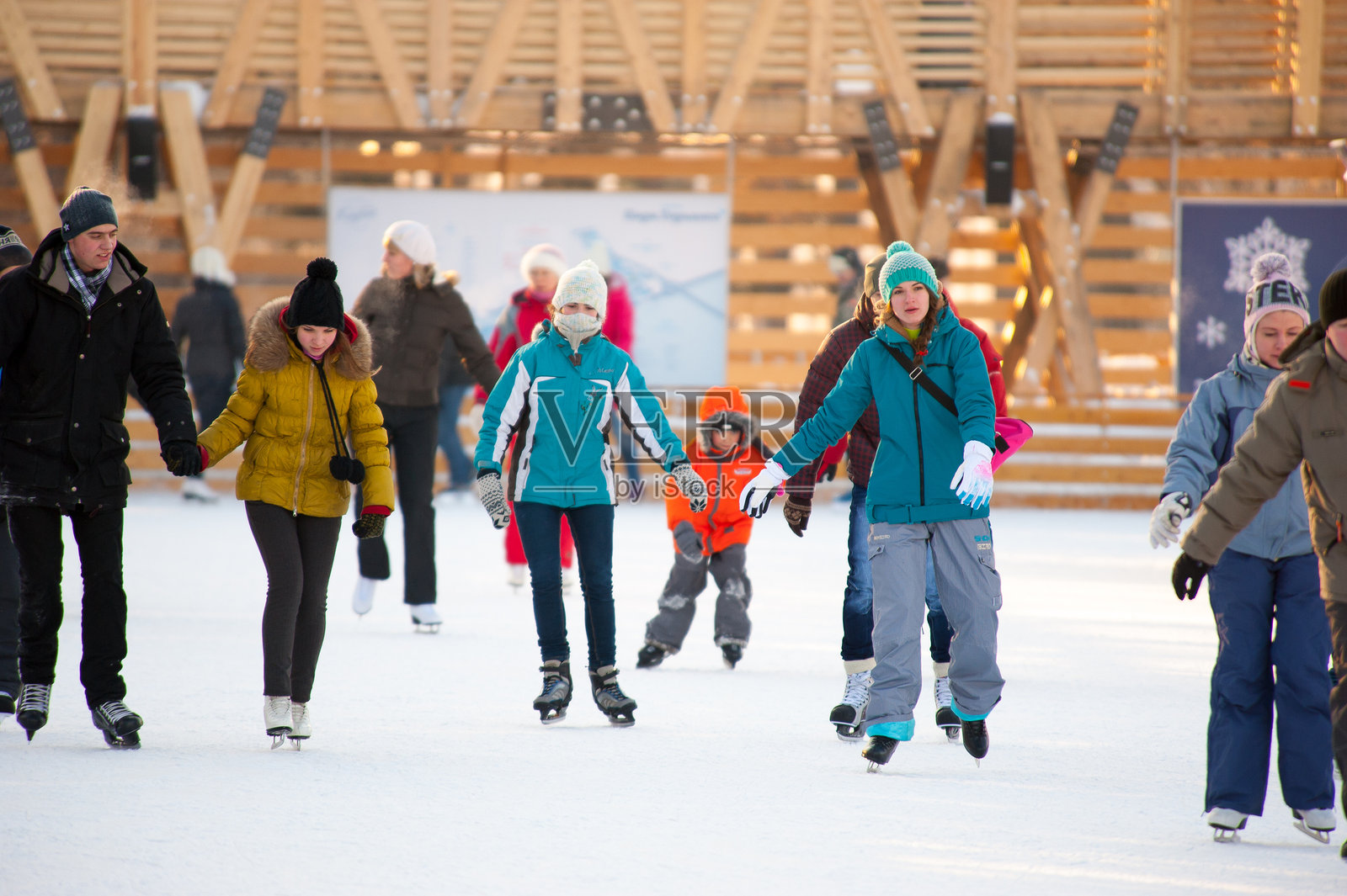 在果戈里公园的滑冰场照片摄影图片