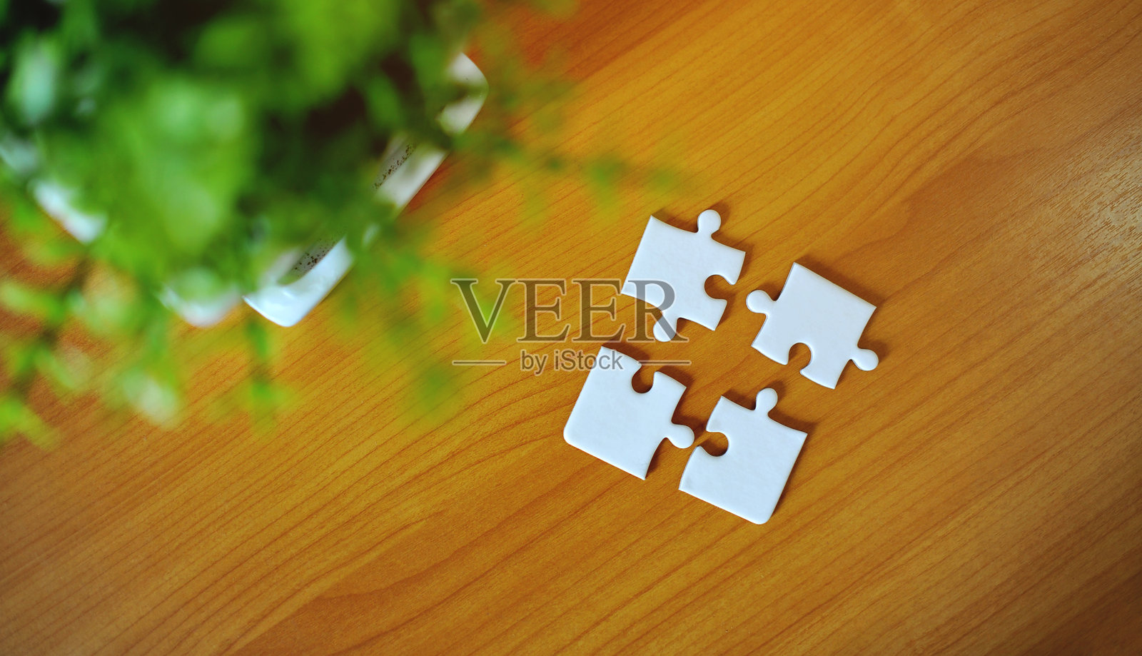 合作与团队协作拼图工作室摄影商业成功与成长目标照片摄影图片