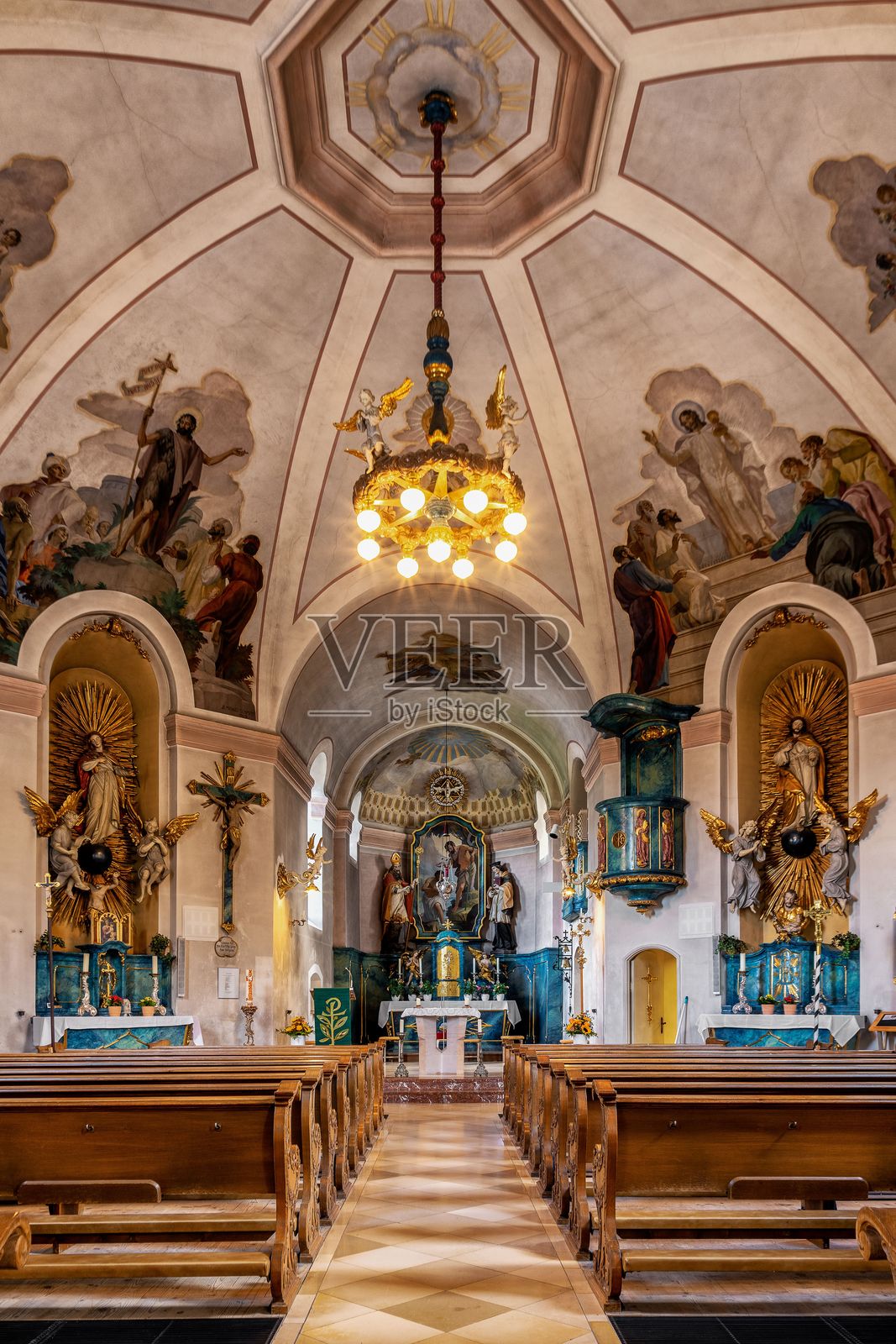 德国巴伐利亚格赖瑙的圣约翰洗者教堂内部照片摄影图片