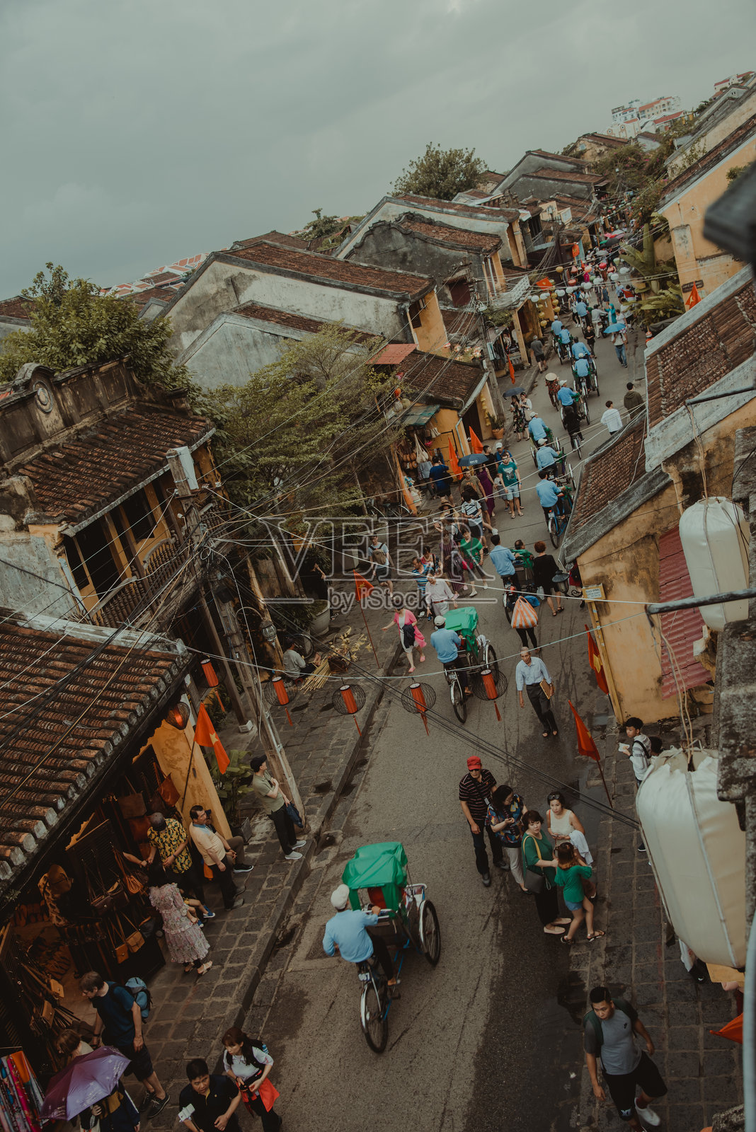 会安古镇，城市的历史区，被认为是东南亚贸易港口的一个保存极为完好的典范，越南会安的日本廊桥。照片摄影图片