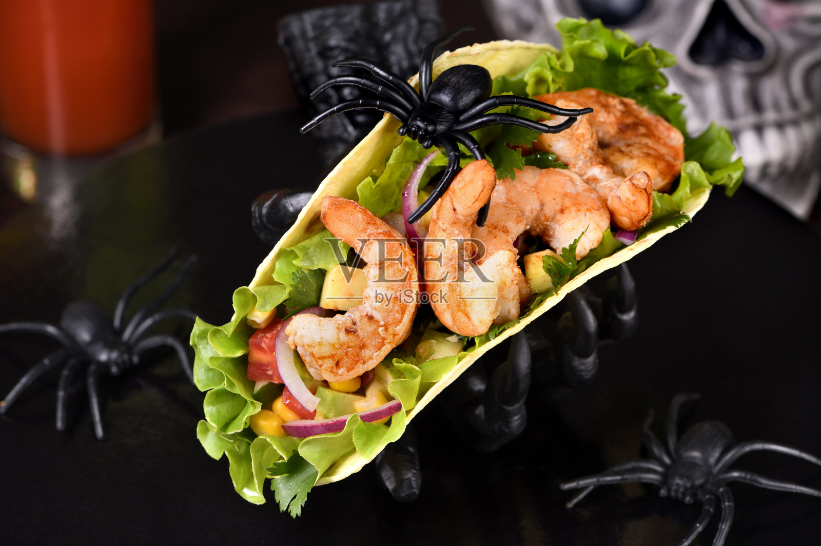 万圣节的虾塔可照片摄影图片