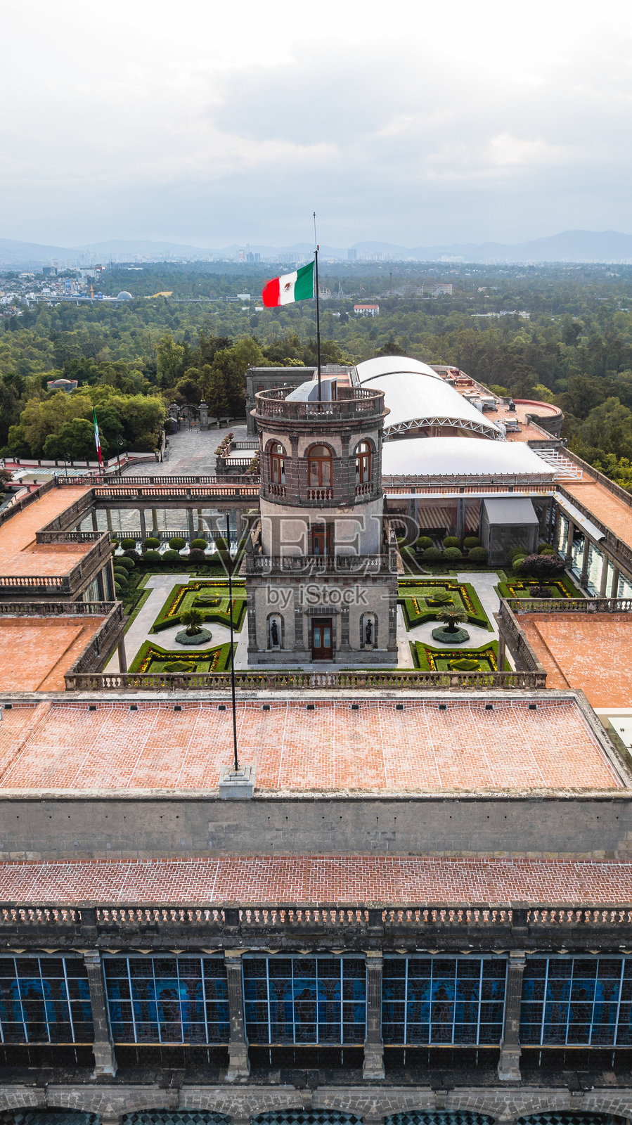 墨西哥城查普尔特佩克城堡的鸟瞰图照片摄影图片