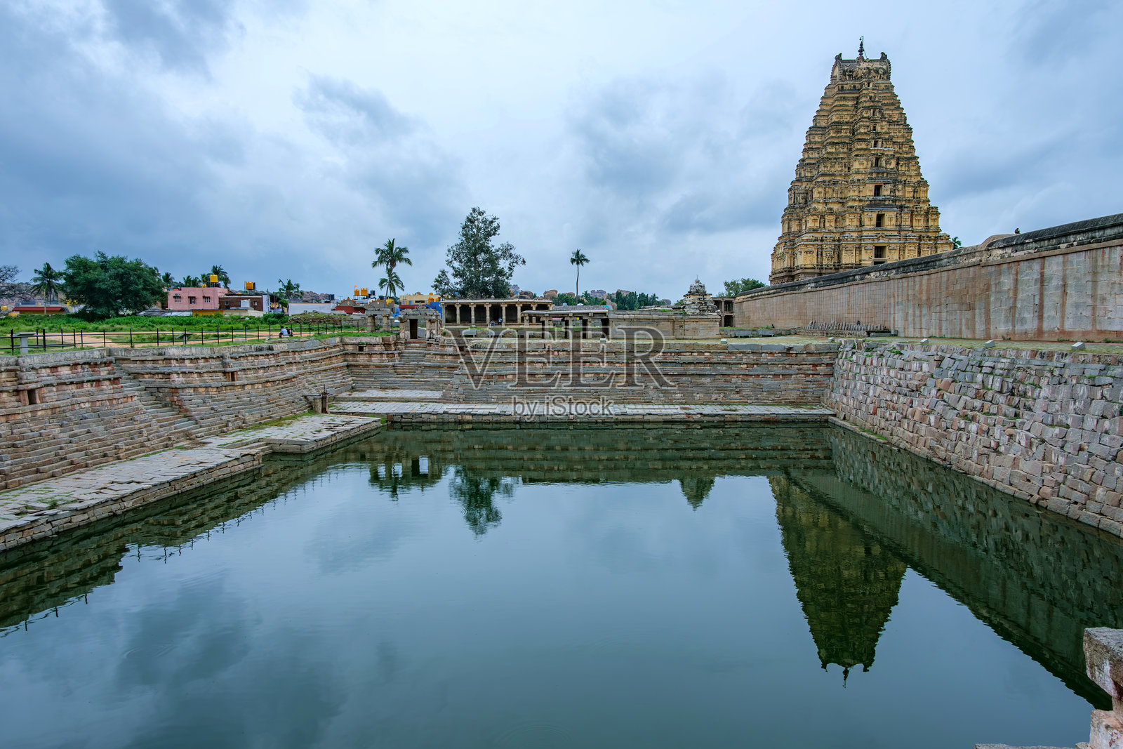 维鲁帕克沙寺,印度汉皮照片摄影图片