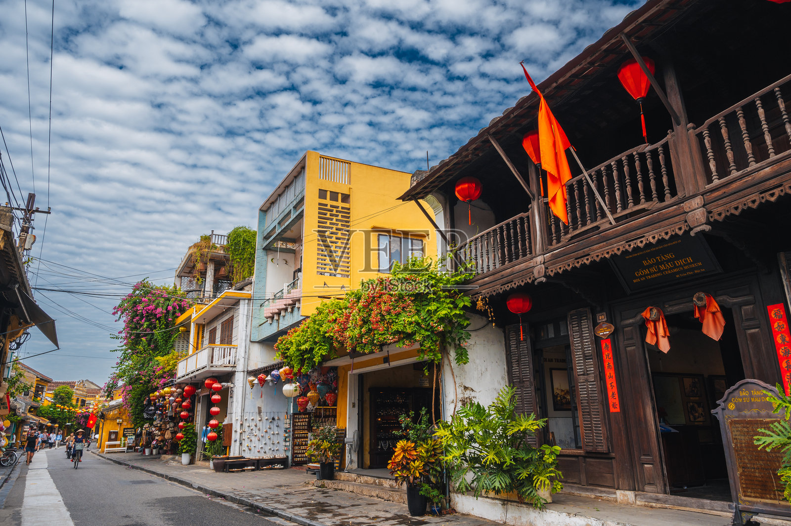 会安古城的古老亚洲街道,历史悠久的越南风格房屋。越南会安 - 2024年9月12日照片摄影图片