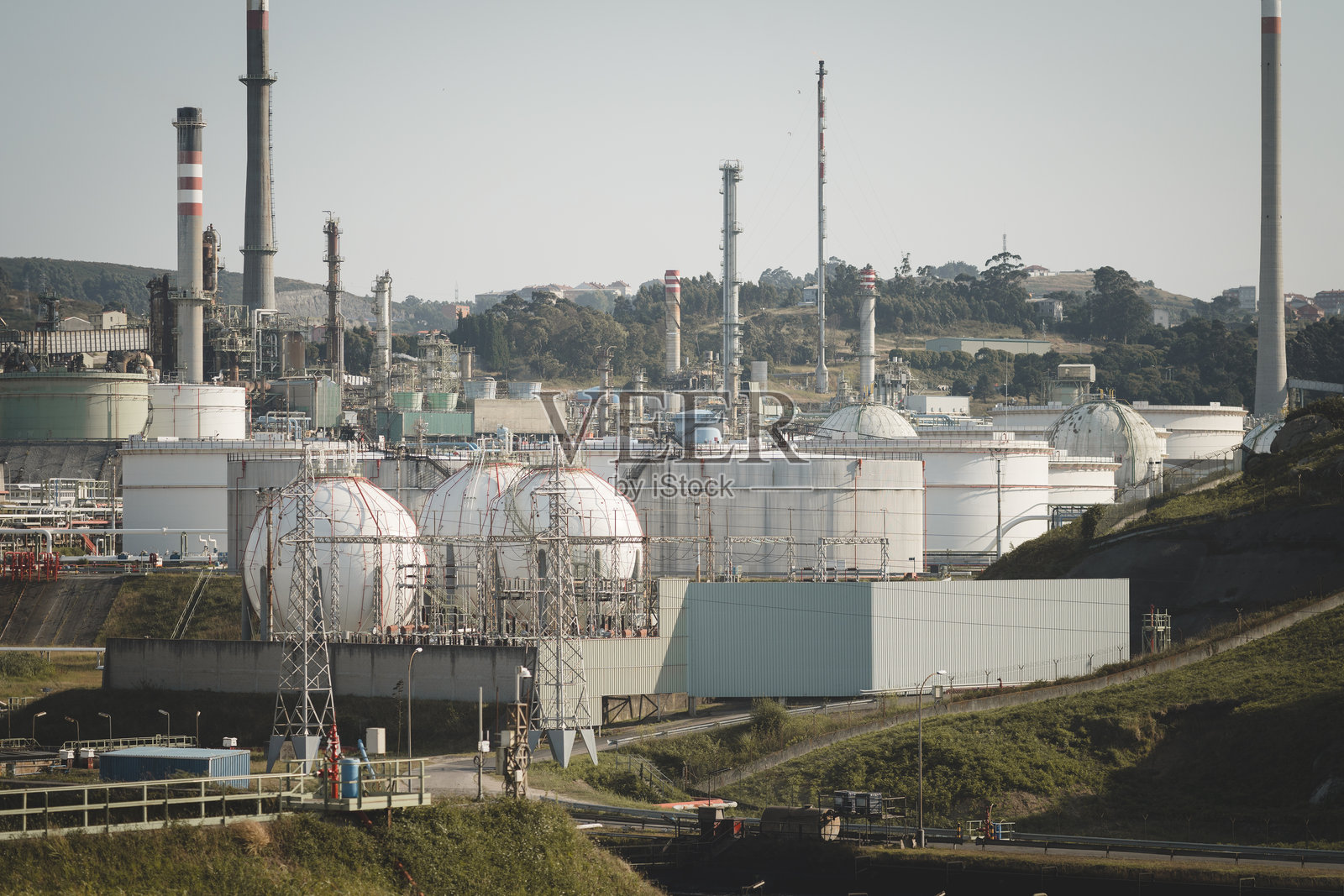 工业石油炼油厂景观照片摄影图片