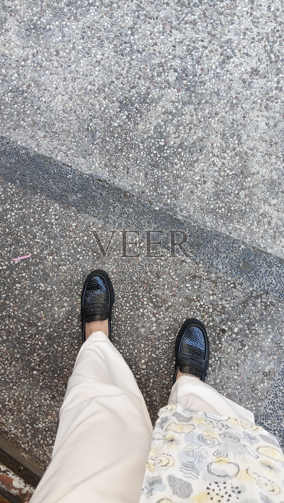 迈向新的一天照片摄影图片