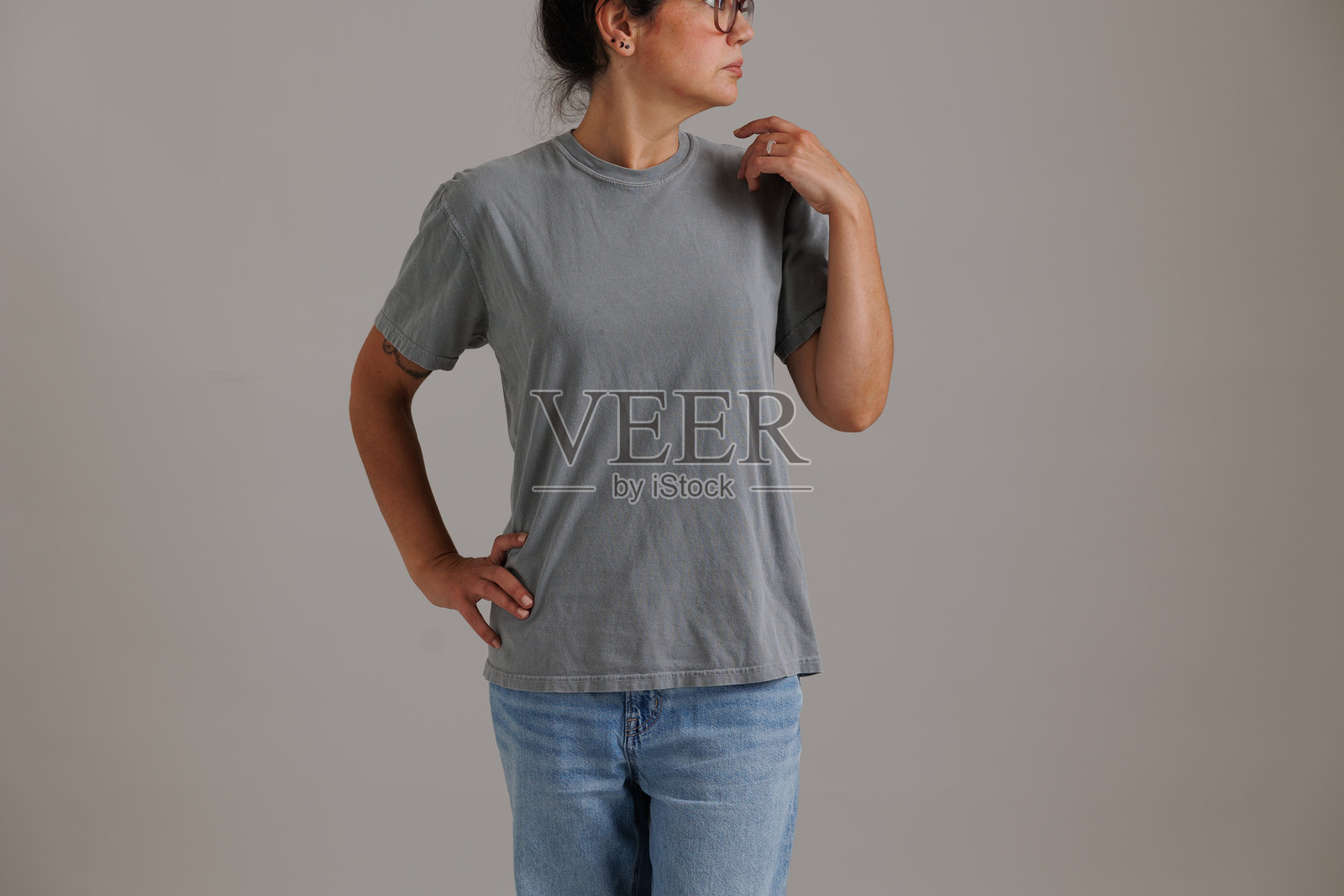 用于样机和市场营销的棉质衬衫照片摄影图片