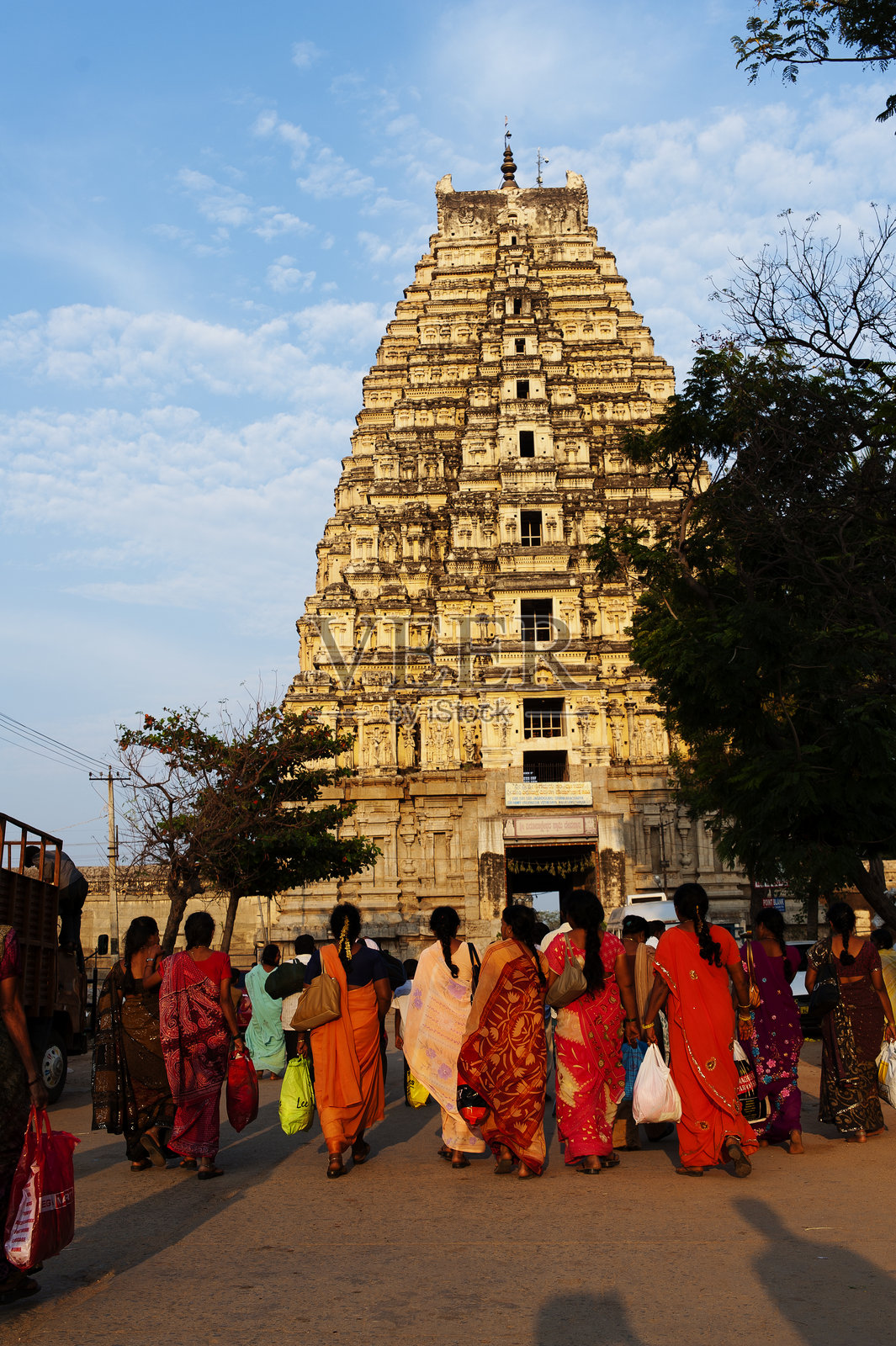 印度卡纳塔克邦汉皮的维鲁帕克沙寺照片摄影图片