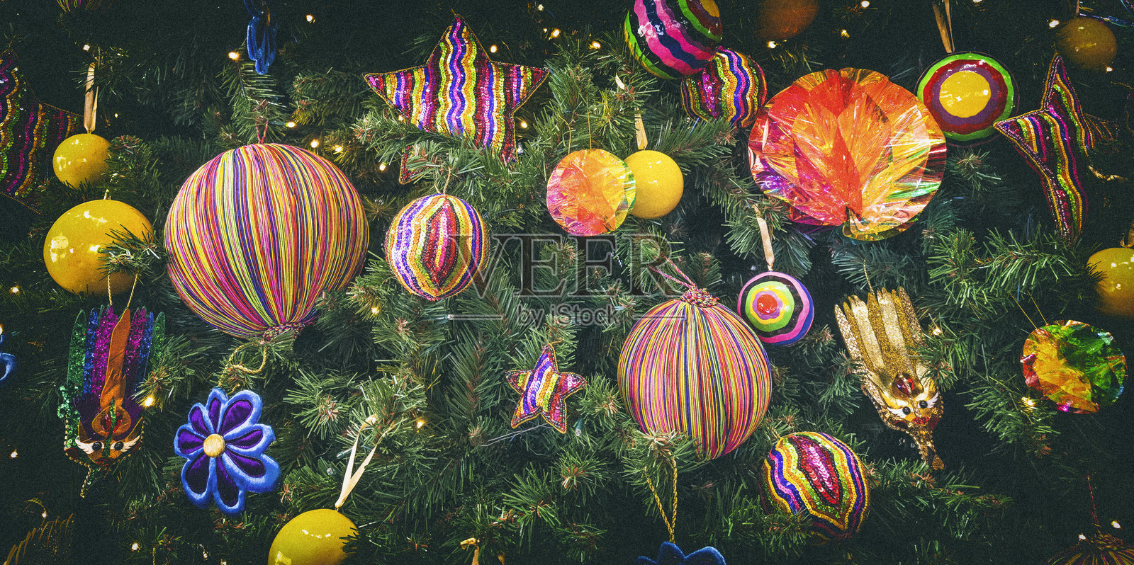 装饰华丽的圣诞树背景照片摄影图片