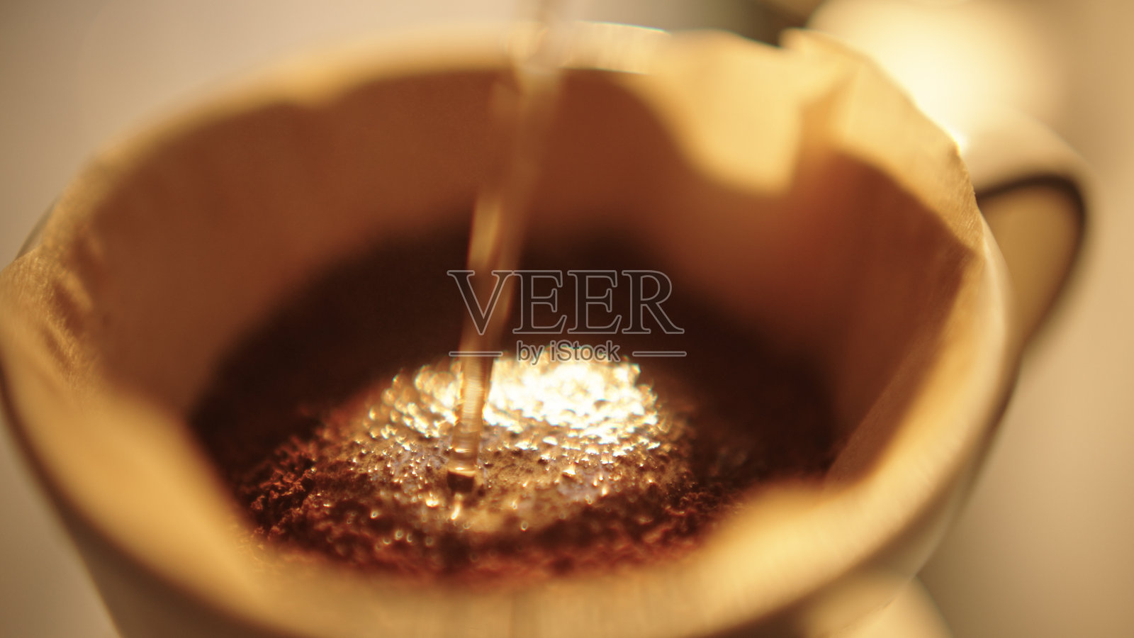 滴漏咖啡。照片摄影图片