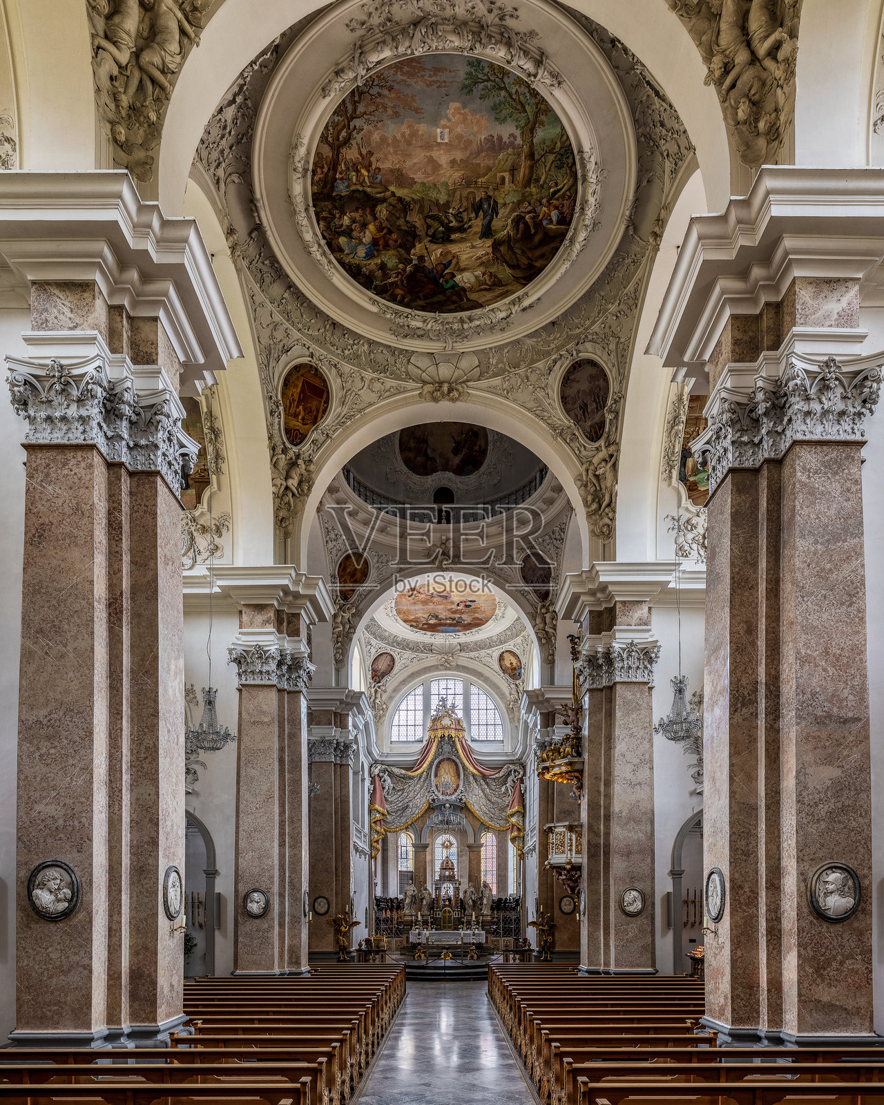 富森圣曼格修道院精美壮丽的内部装饰