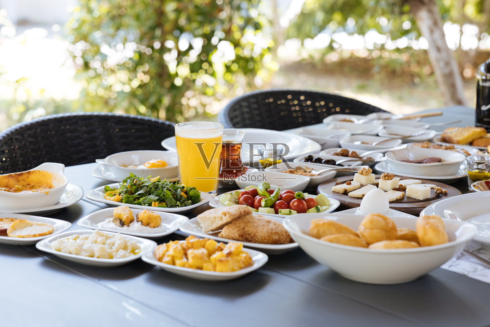 土耳其风味的早餐照片摄影图片