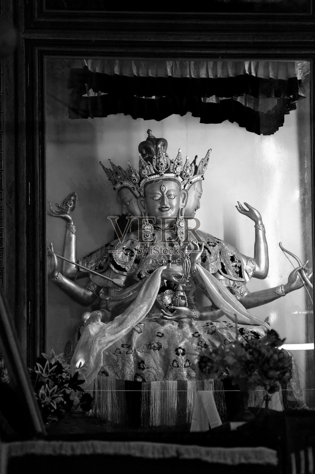 佛教圣人的雕像照片摄影图片