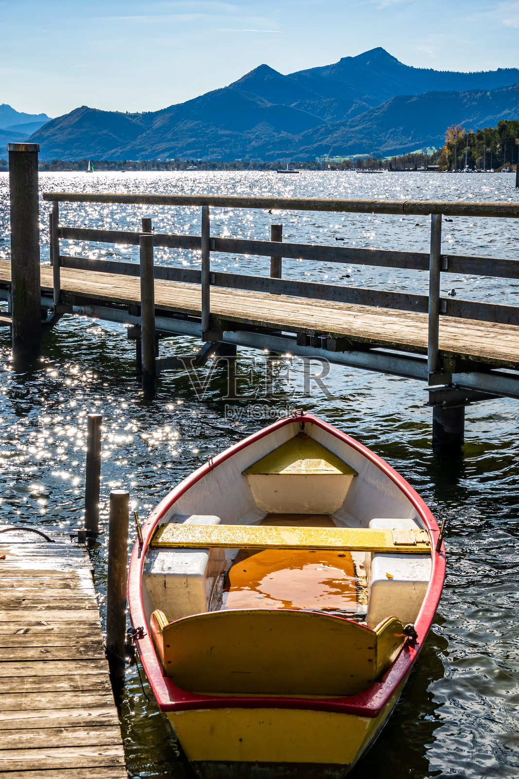 齐默湖上的客轮照片摄影图片