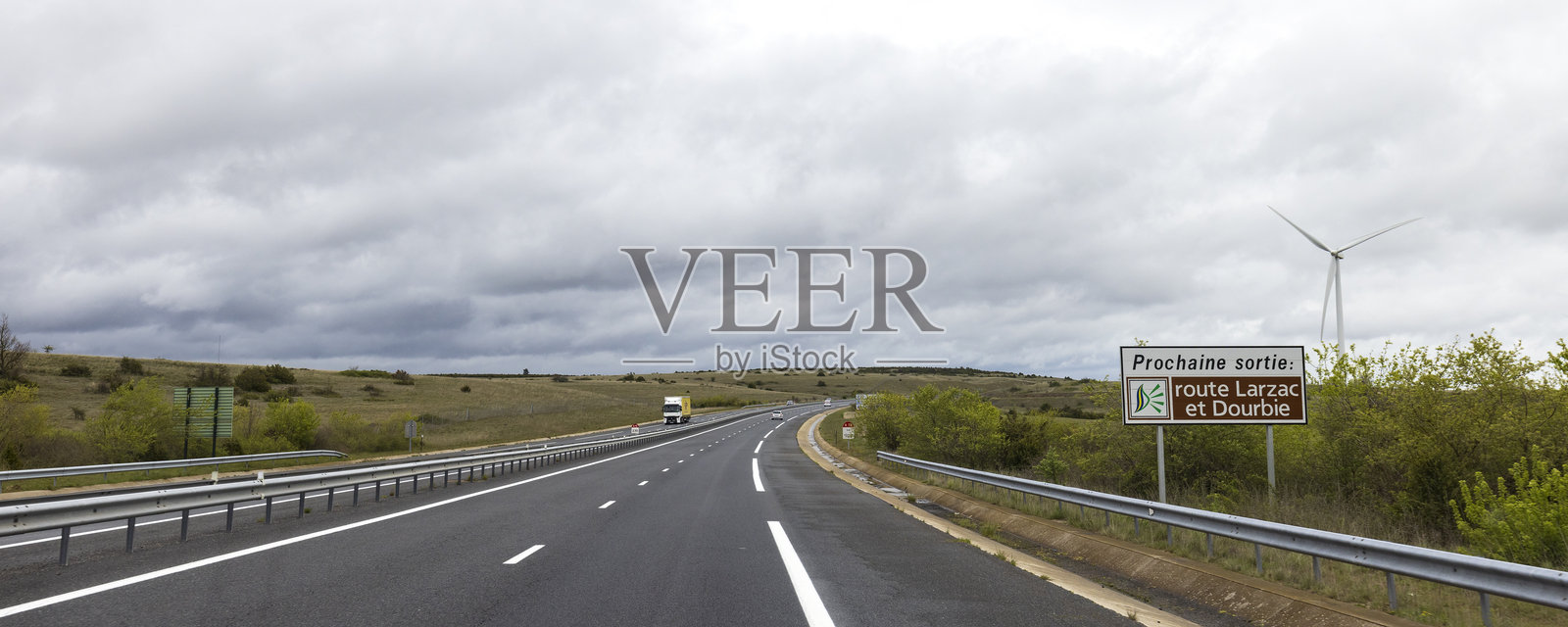 法国阿夫龙地区的米劳大桥照片摄影图片