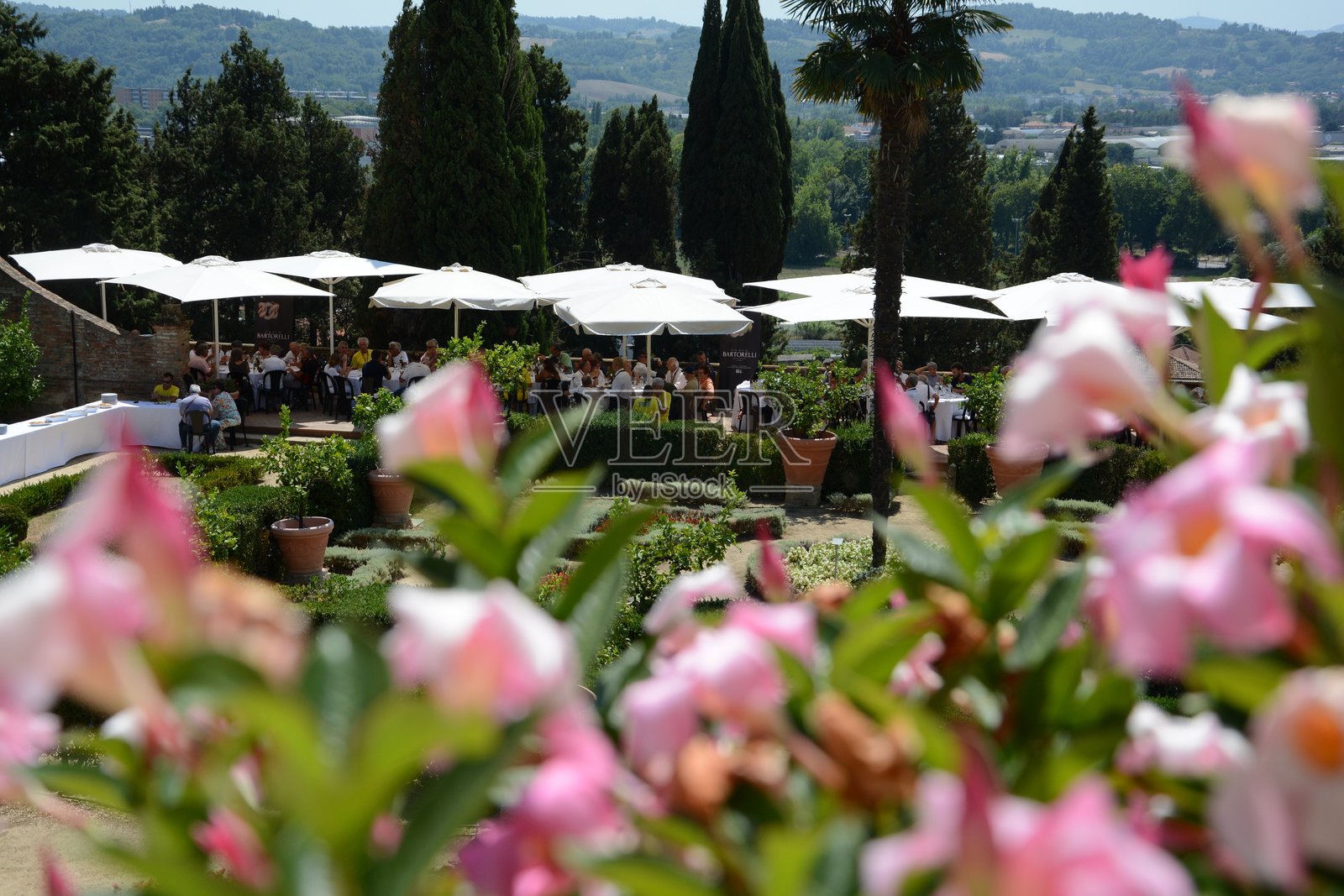 卡普里莱别墅是一座位于佩萨罗的历史悠久的别墅。照片摄影图片
