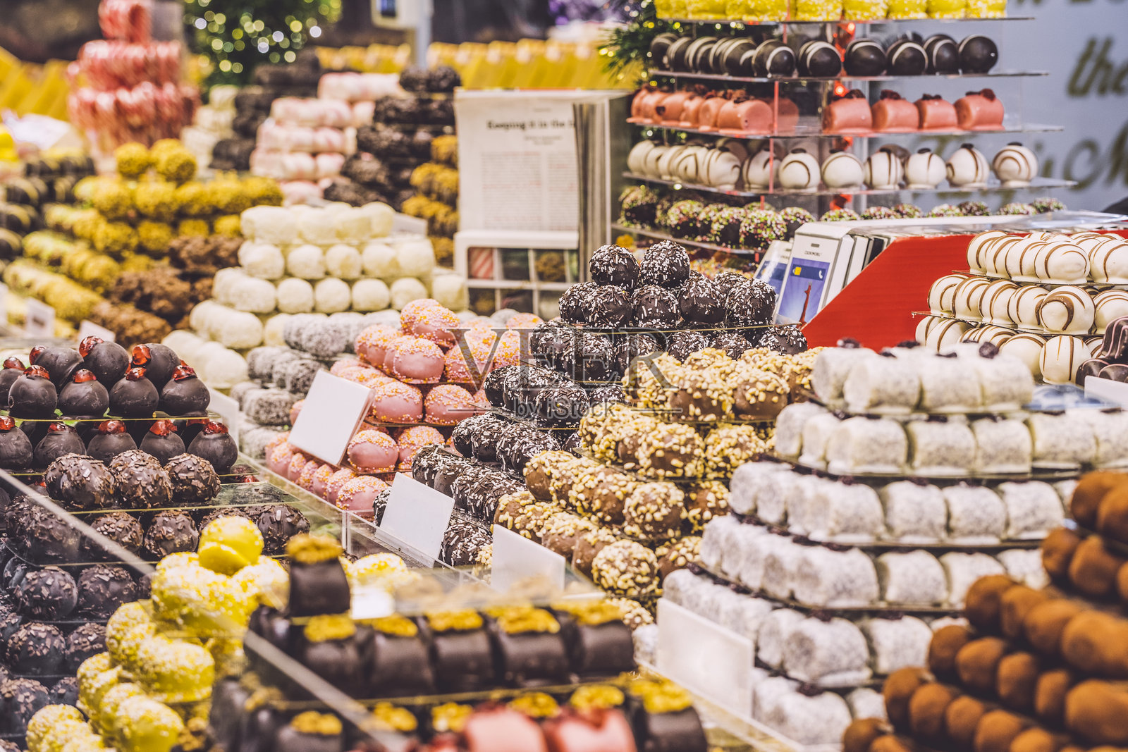 圣诞市场的冬季购物照片摄影图片