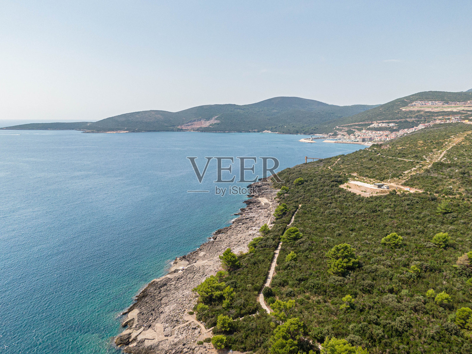 蓝色地平线，黑山照片摄影图片