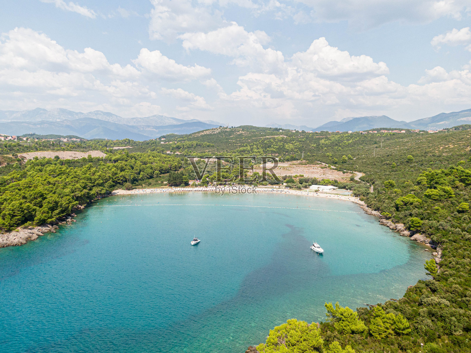 蓝色地平线，黑山照片摄影图片