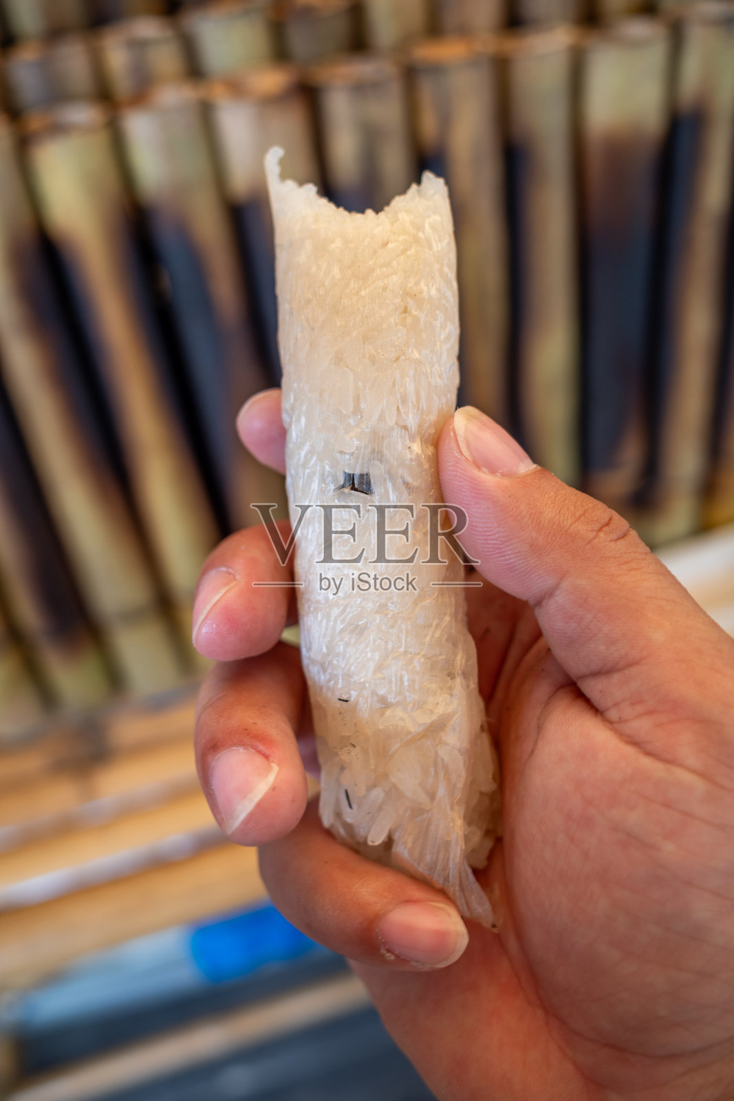 竹筒饭，东南亚街头美食照片摄影图片