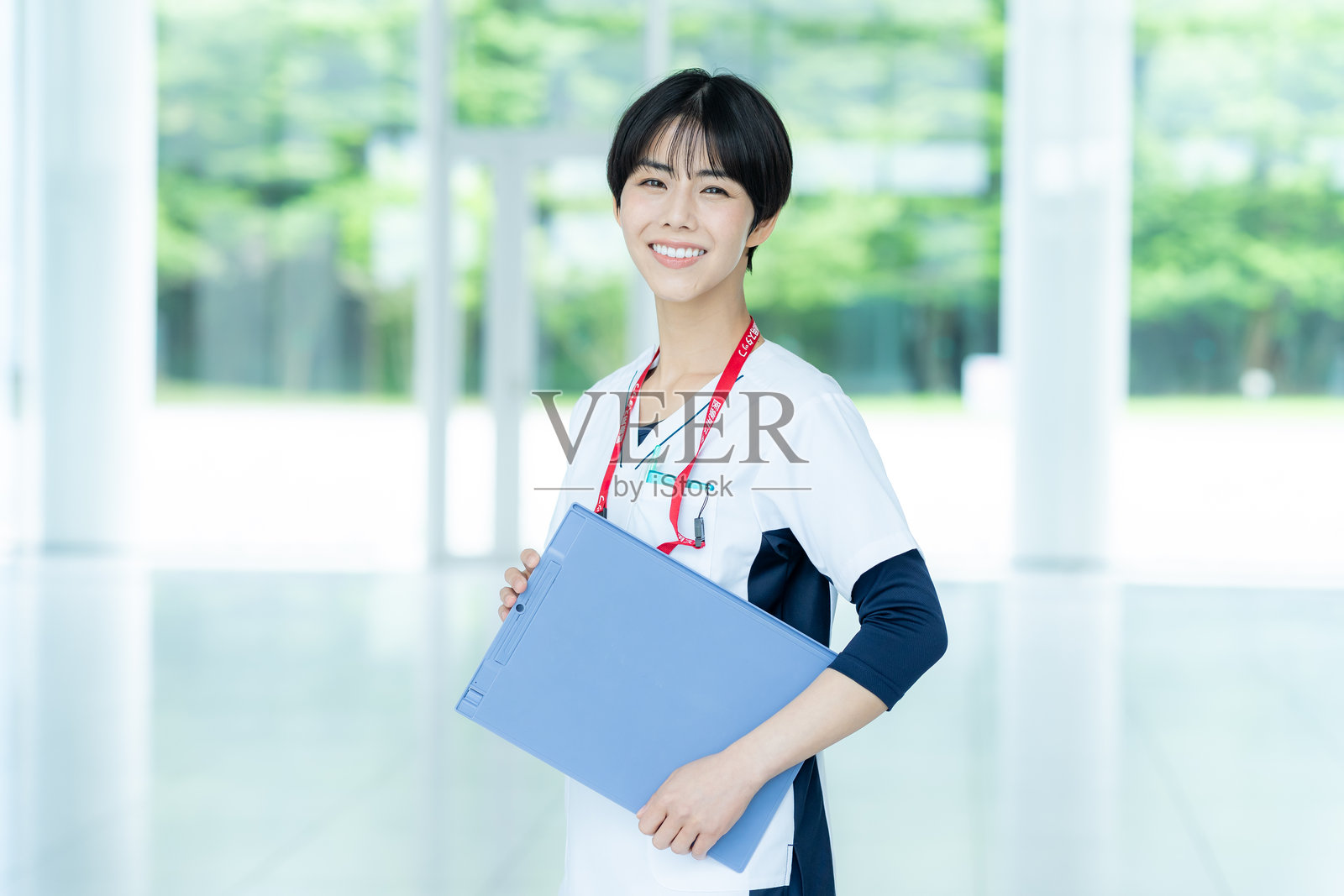 医院工作的医务人员照片摄影图片