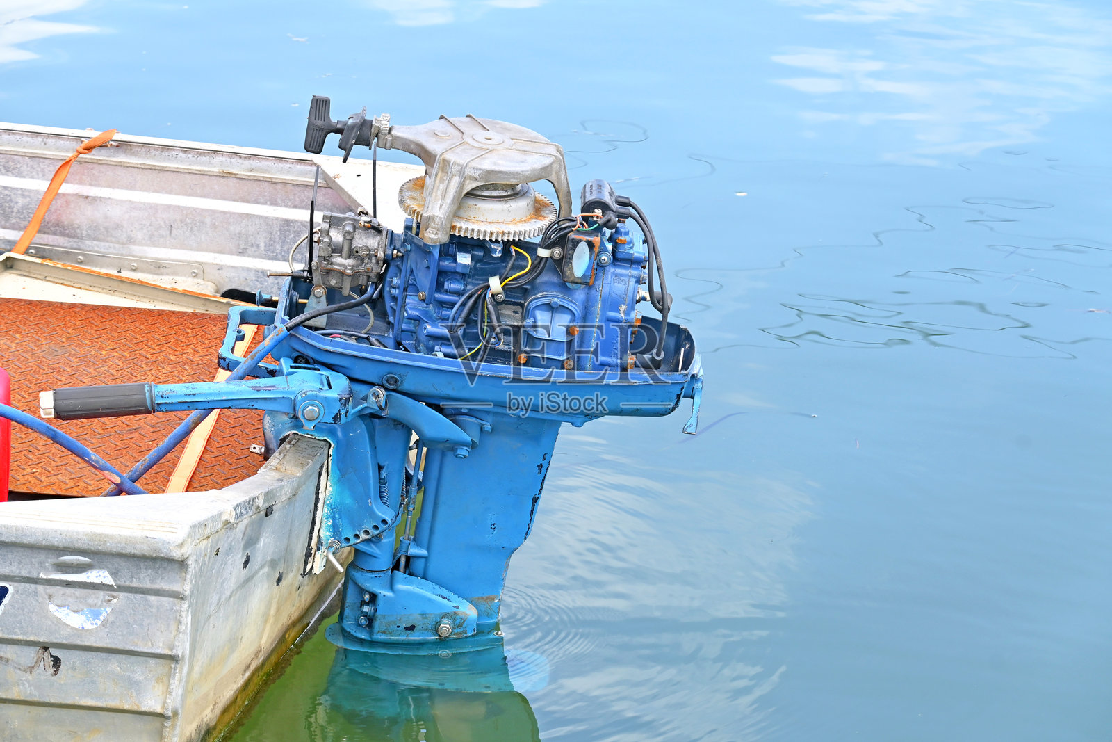 旧的舷外发动机照片摄影图片