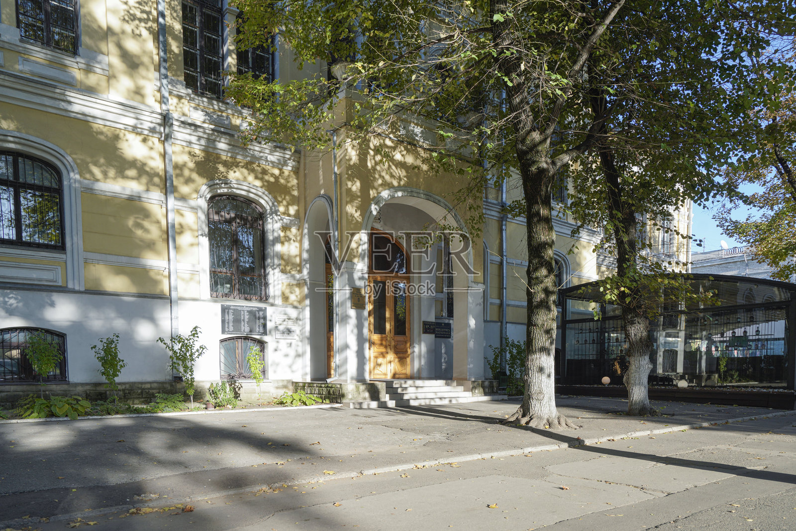 摩尔多瓦基希讷乌的国家图书馆照片摄影图片