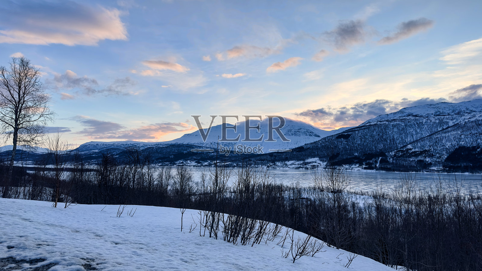 挪威塞尼亚岛的冬季假期照片摄影图片