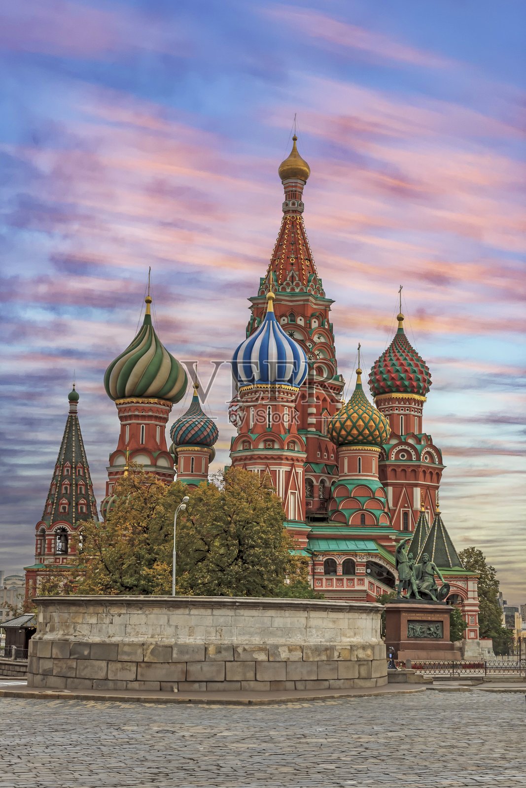 莫斯科红场上的圣巴西尔大教堂景观照片摄影图片