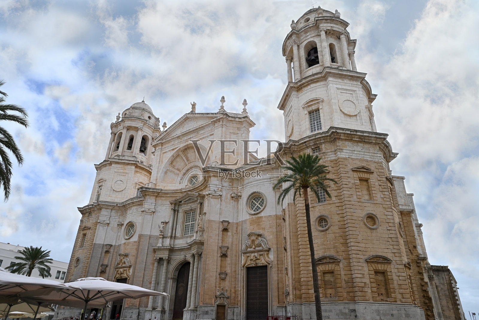 安达卢西亚的卡迪斯大教堂照片摄影图片